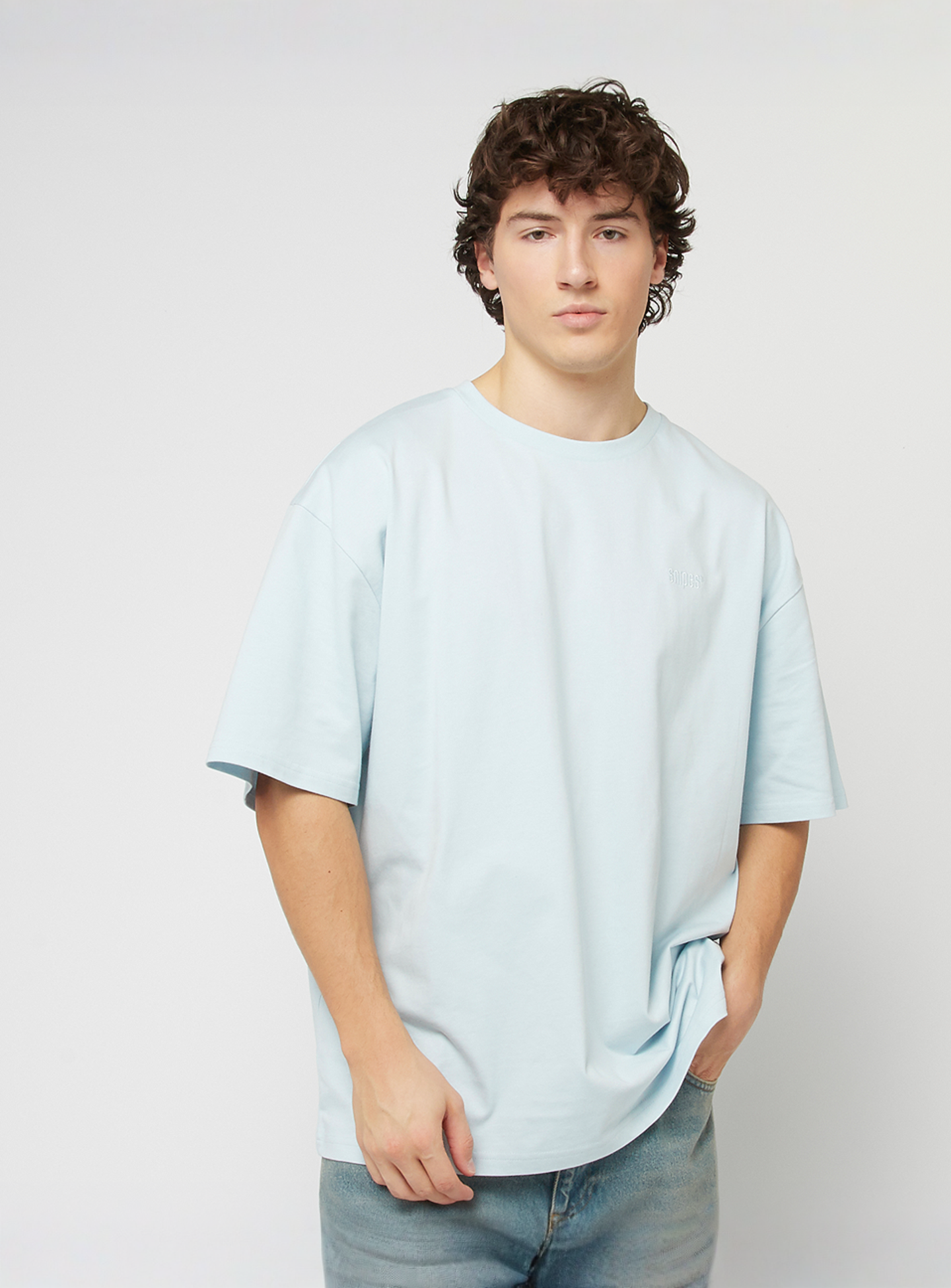SNIPES, Small Logo Essential Oversized Tee, blue, Image 1 of 4