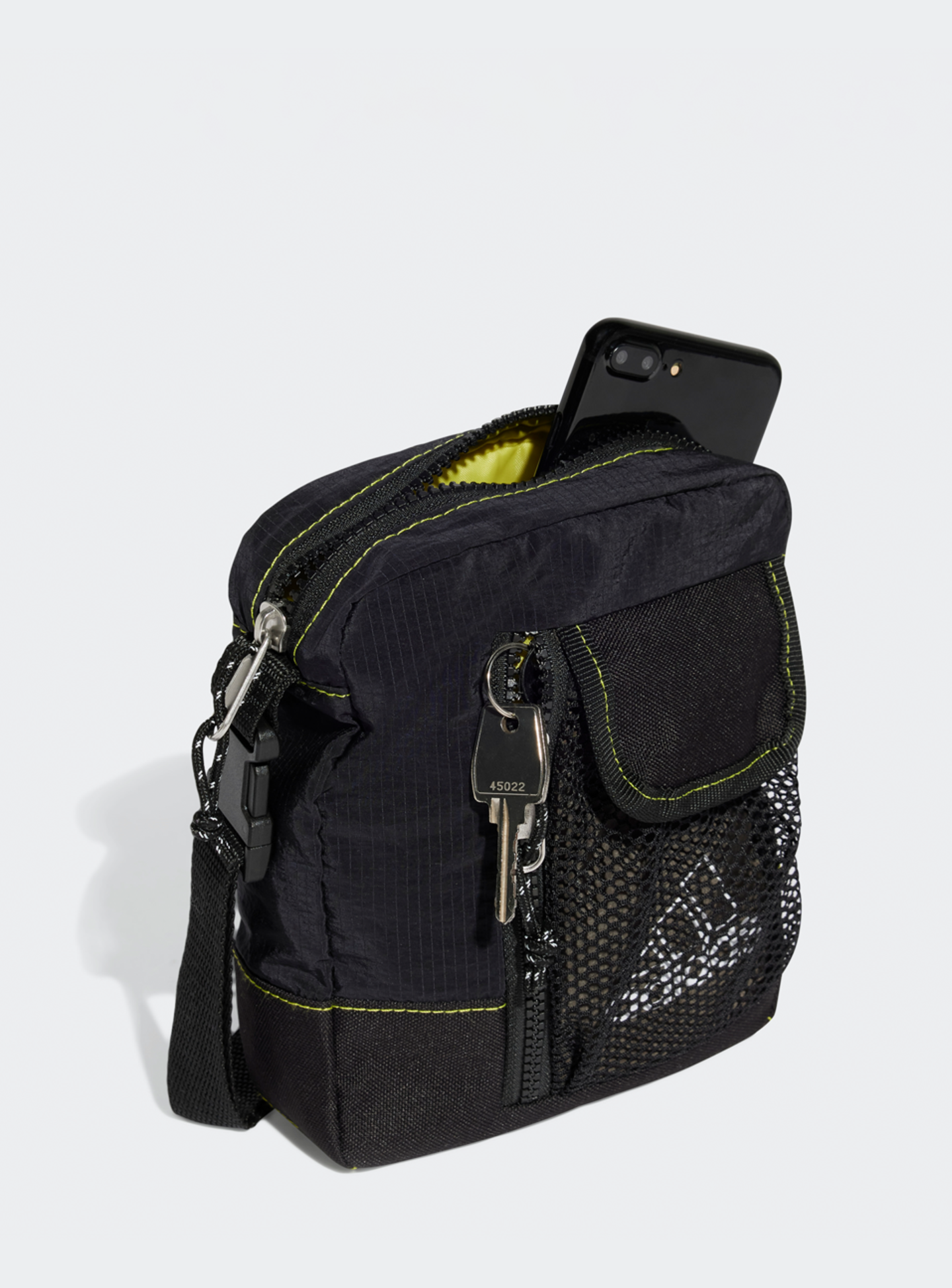 adidas Originals, Kleine Shoulder Bag, black, Image 4 of 6
