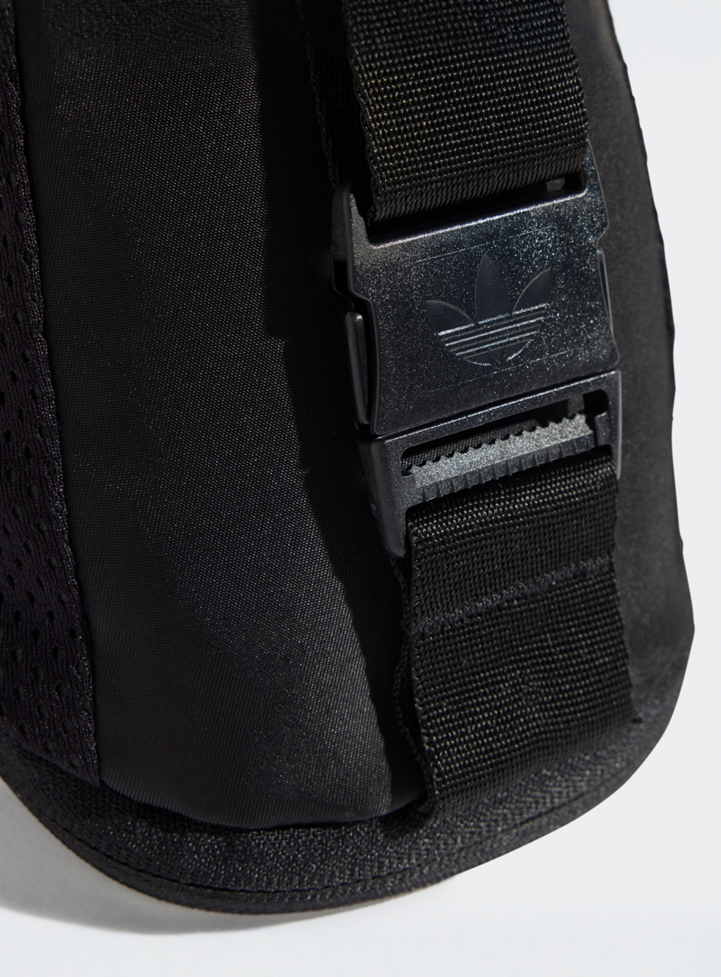 adidas Originals, Adicolor kleine Shoulder Bag, black, Image 6 of 6