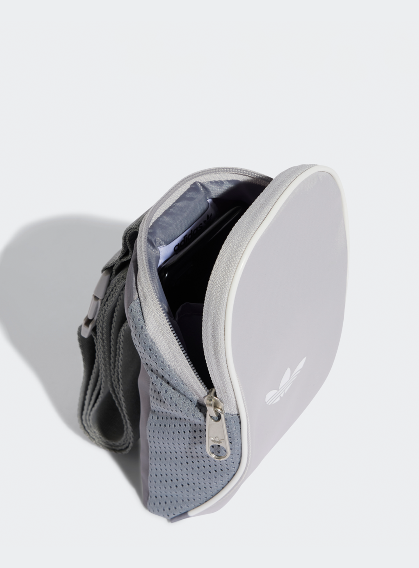 adidas Originals, Adicolor kleine Shoulder Bag, grey, Image 4 of 6