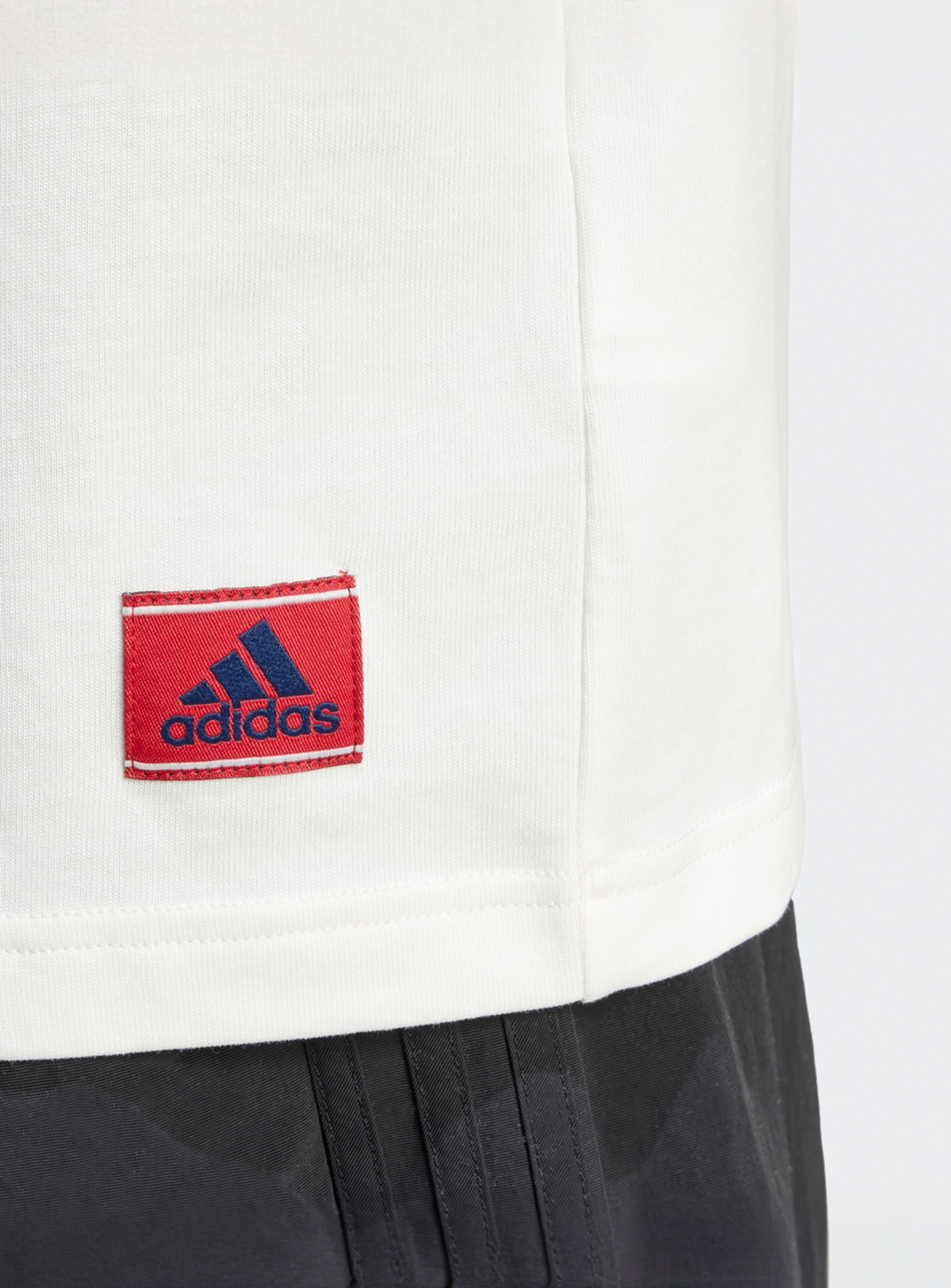 adidas Originals, Badge T-Shirt, white, Image 4 of 5