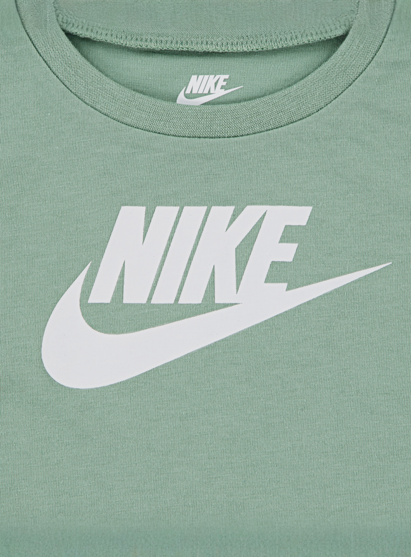 Nike, Club Tee & Shorts Set, green, Image 4 of 4