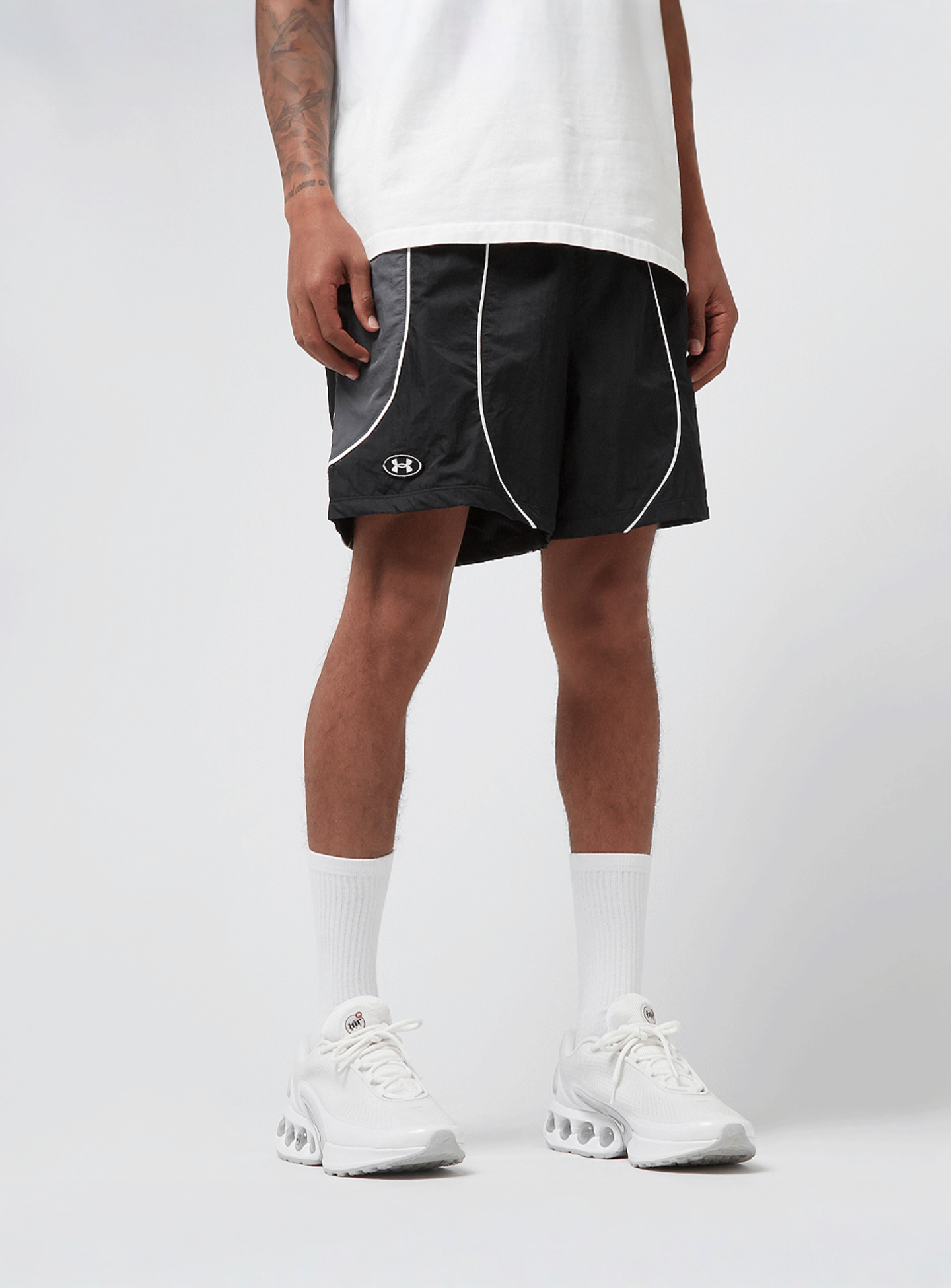Under Armour, Icon Volley CB Shorts, black, Image 1 of 5