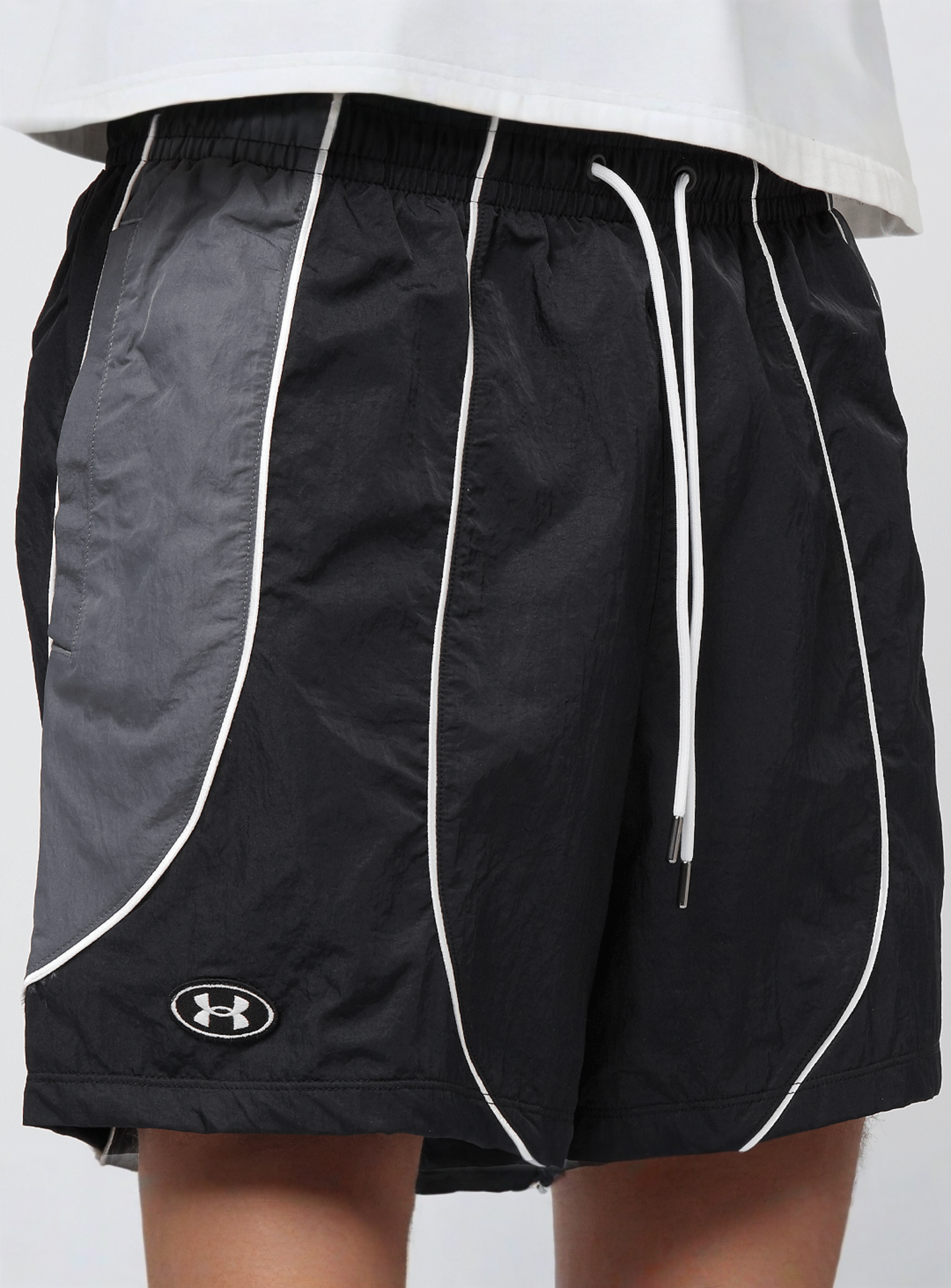 Under Armour, Icon Volley CB Shorts, black, Image 3 of 5
