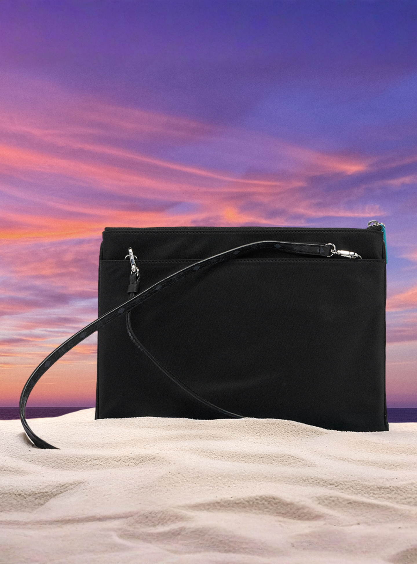 MCM x SNIPES, Aren Flat Pouch Medium, black, Image 2 of 9