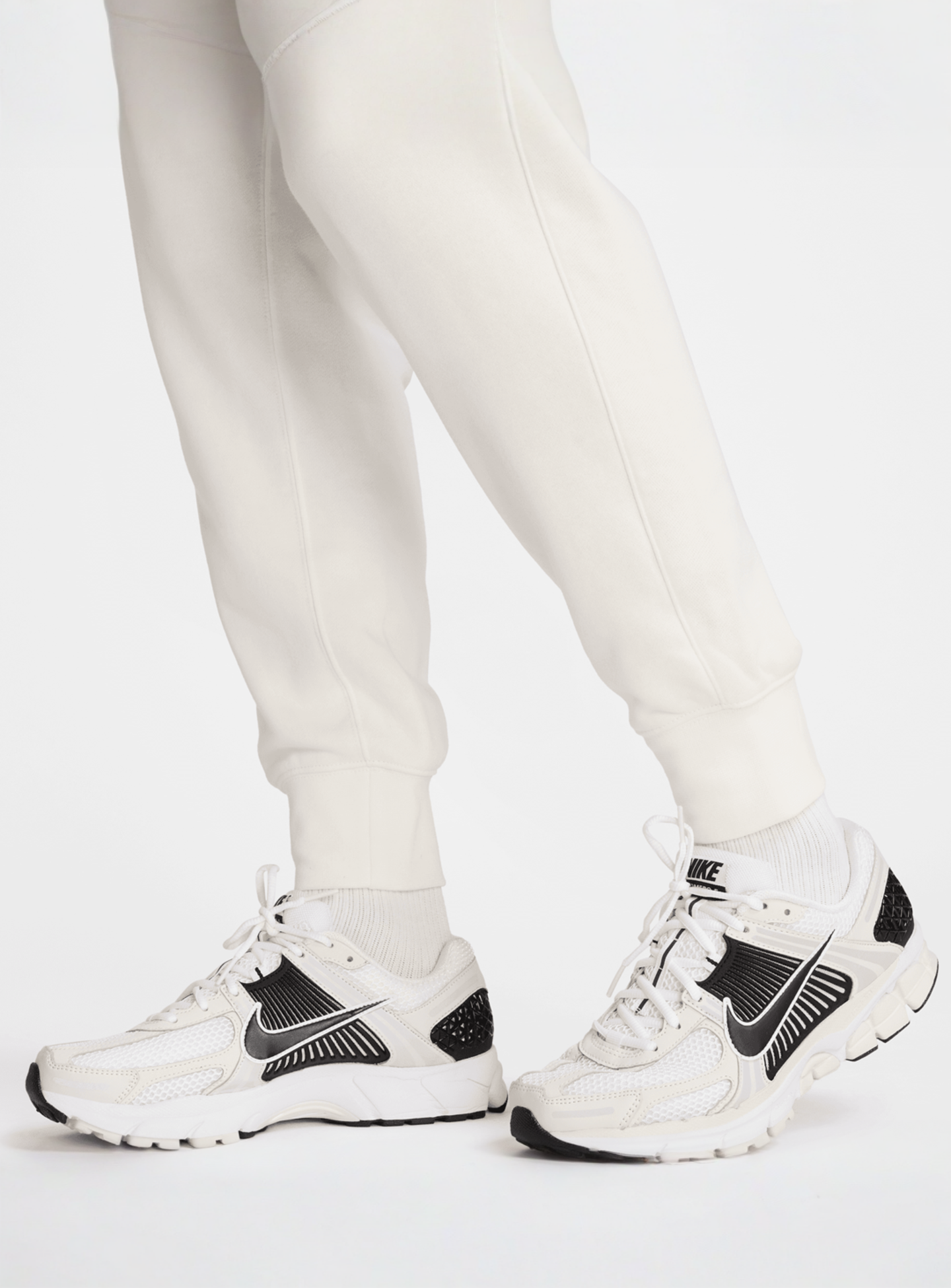 Nike, Club French-Terry Jogger, white, Image 5 of 6
