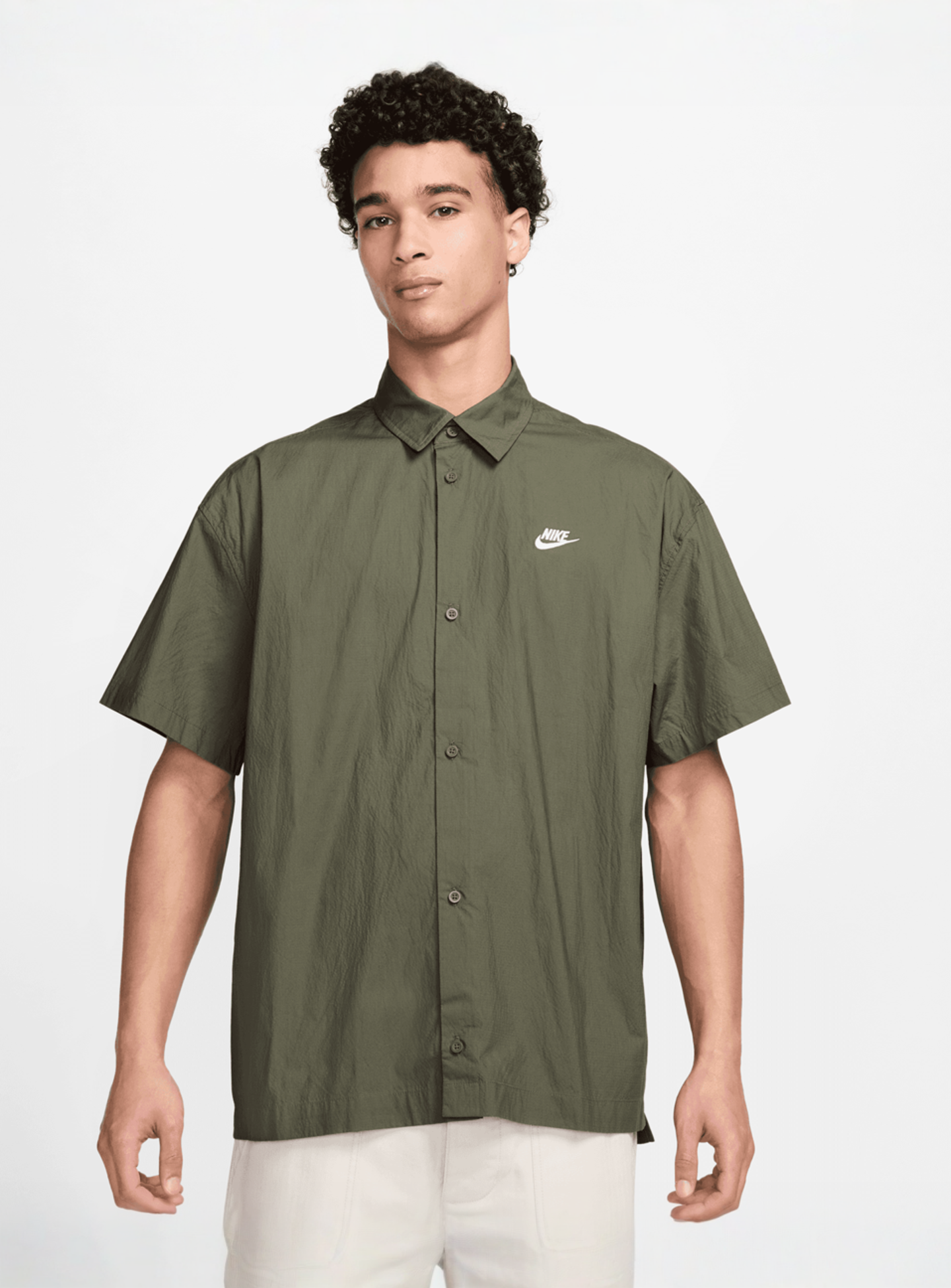 Nike, Club Shortsleeve Button Oversize Shirt, green, Image 1 of 3