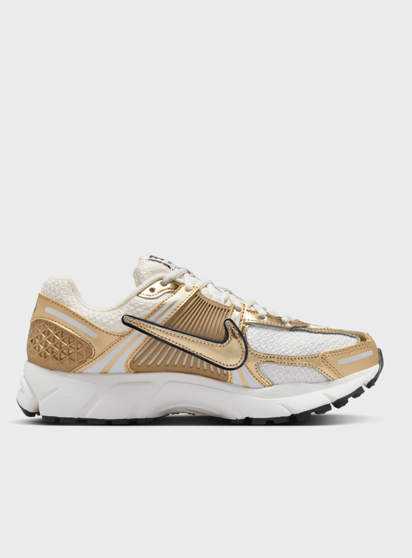Nike, WMNS Zoom Vomero 5, gold, Image 2 of 8