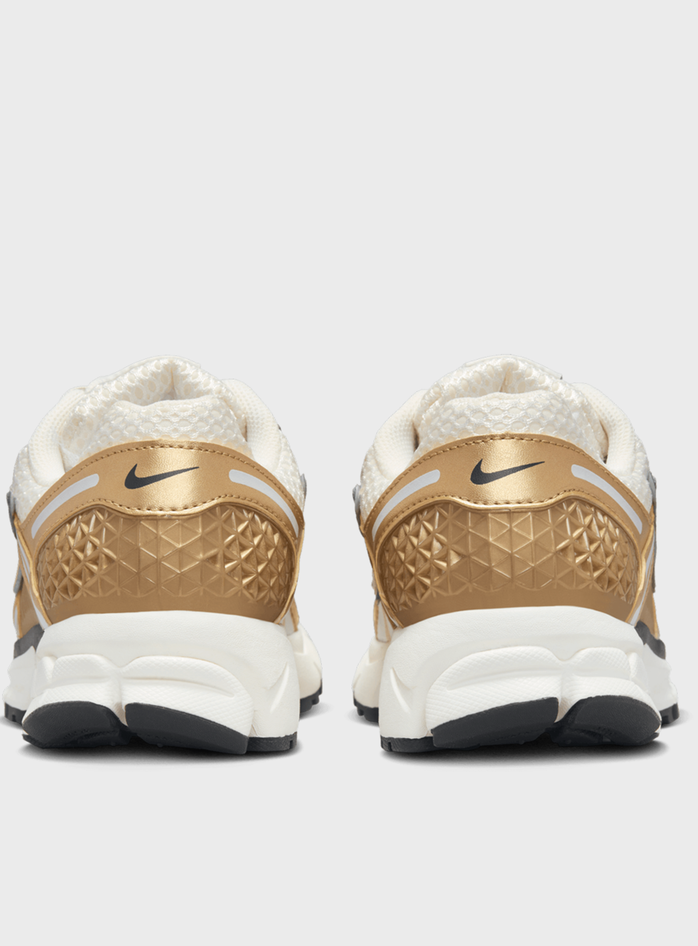 Nike, WMNS Zoom Vomero 5, gold, Image 5 of 8