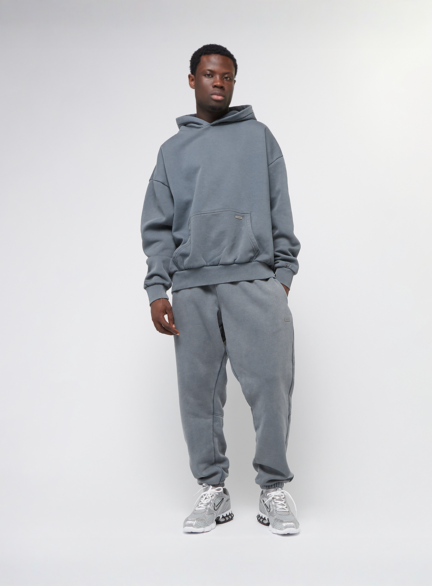 DropSize, Oversize Metal Patch Jogger, grey, Image 5 of 5