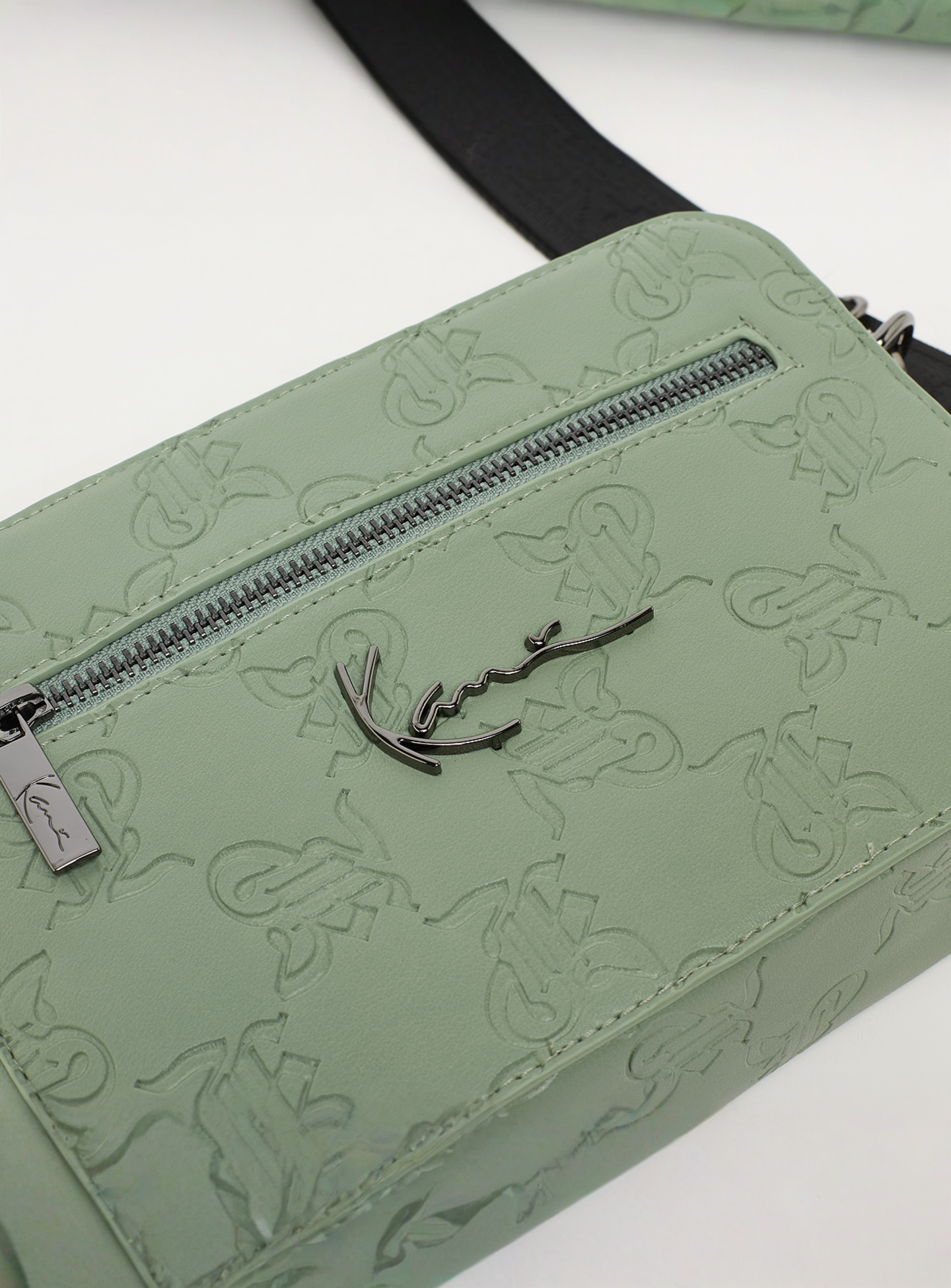 Karl Kani, Metal Signature All Over Print Messenger Bag, green, Image 5 of 7