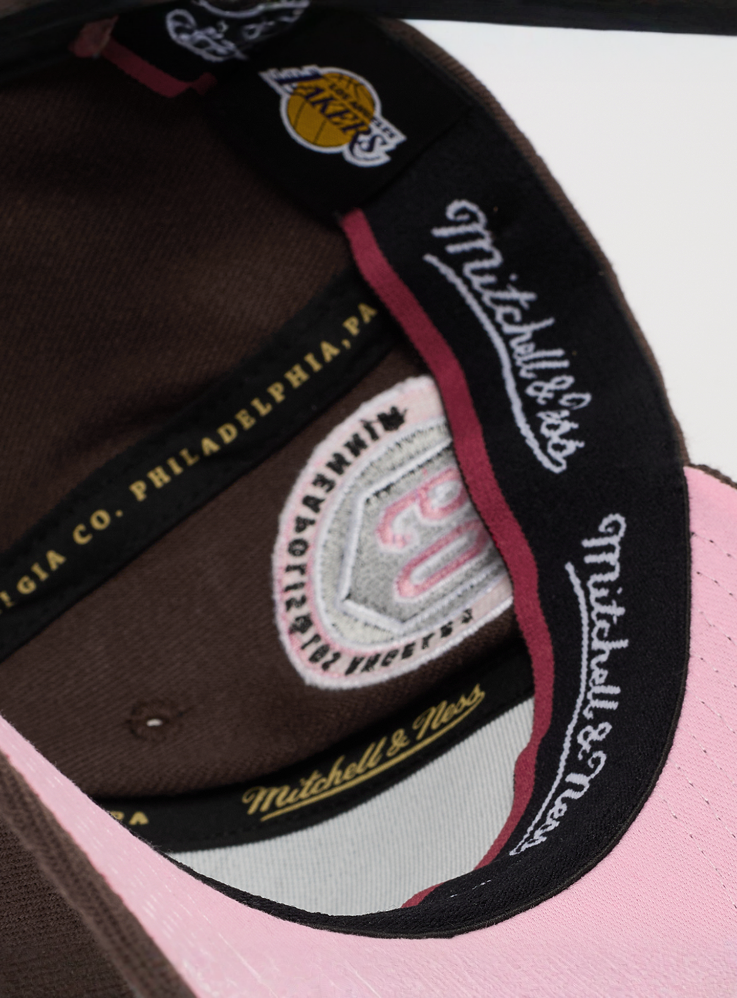 Mitchell & Ness, Choco Blush Classic Red Los Angeles Lakers, brown, Image 4 of 5