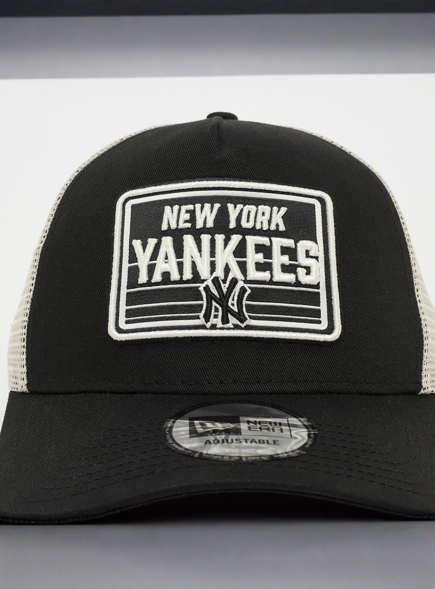New Era, A-Frame Trucker MLB Patch New York Yankees, black, Image 4 of 4