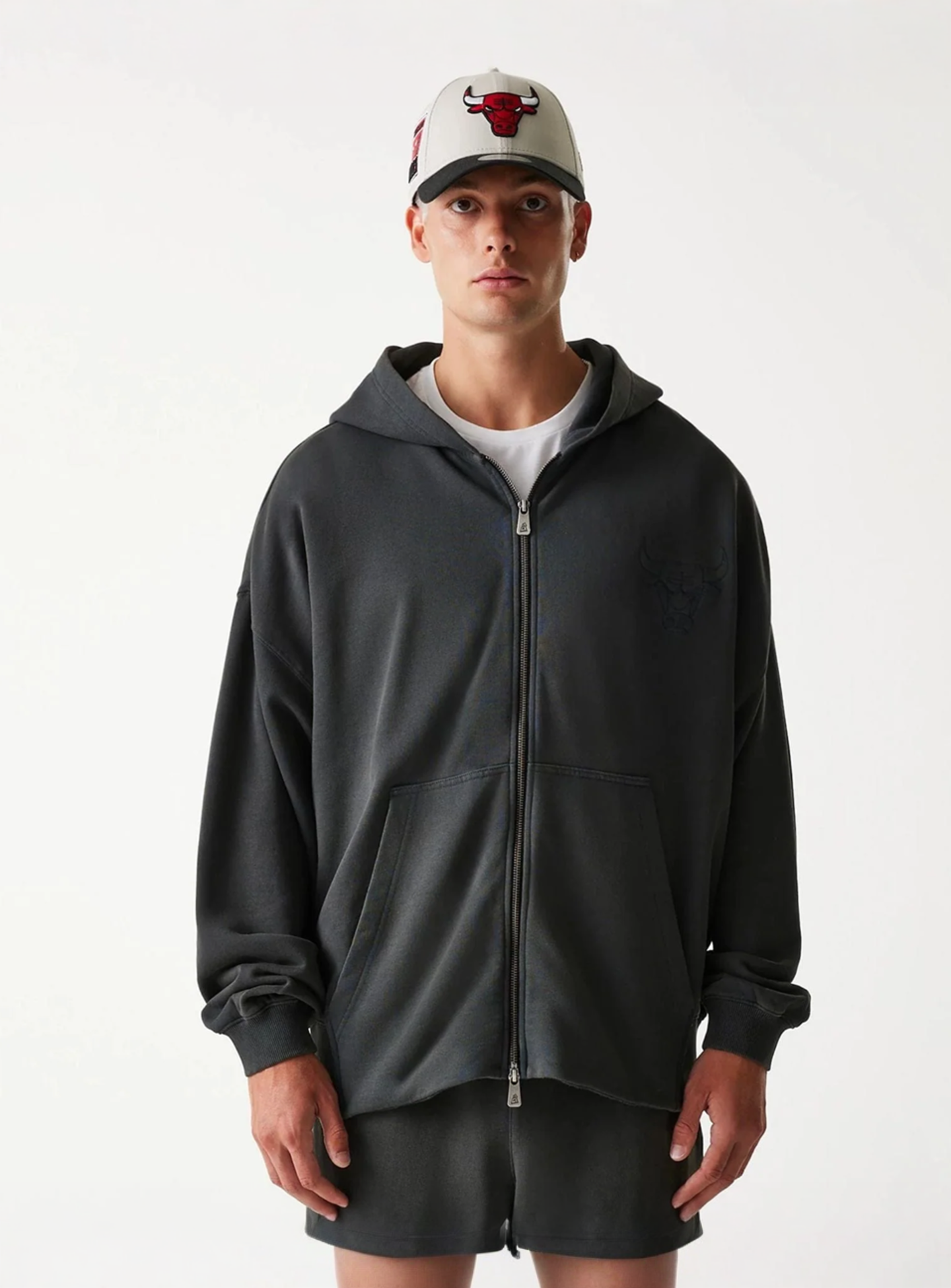 New Era, NBA Washed Full Zip Chicago Bulls, black, Image 1 of 6