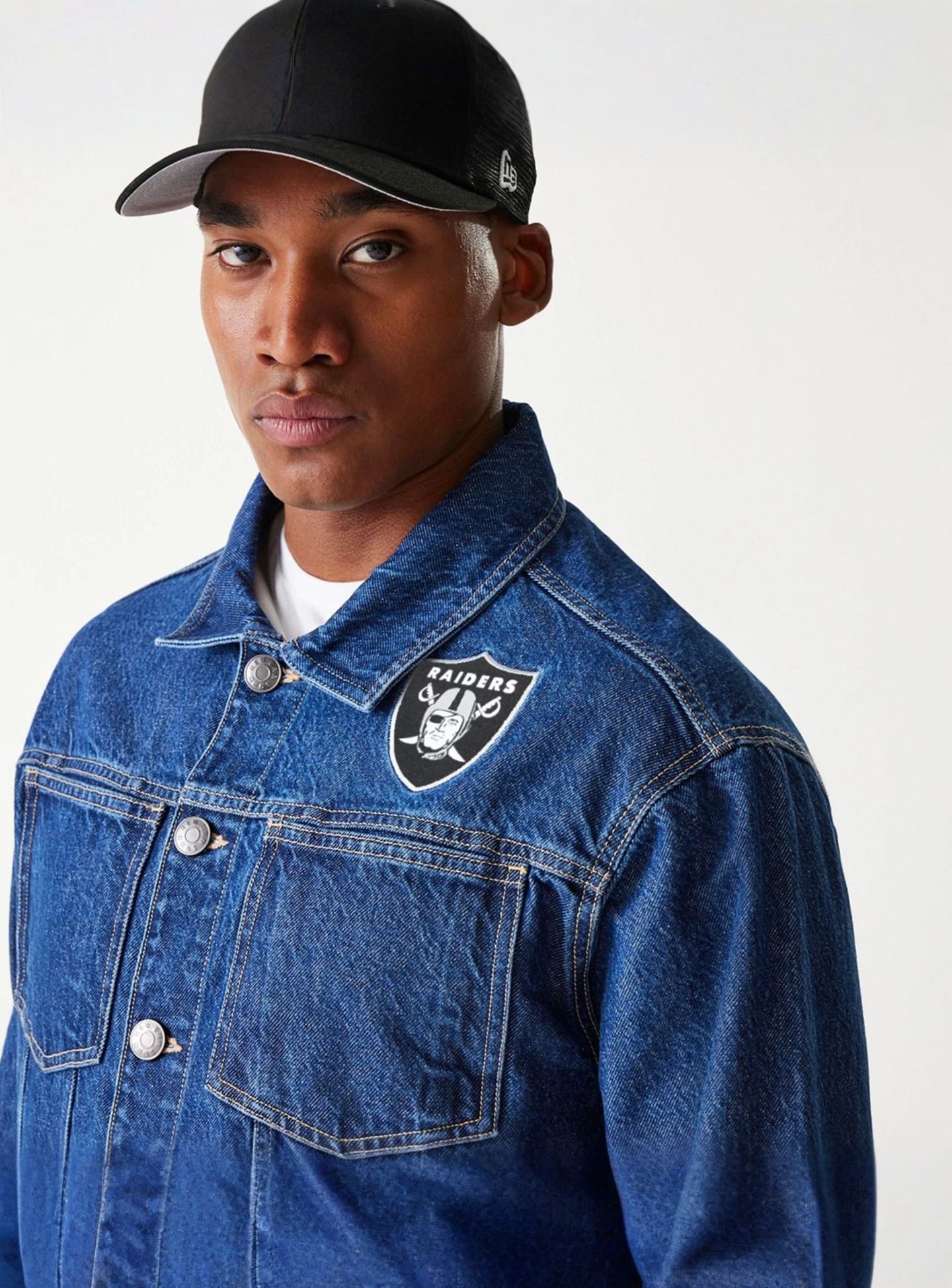 New Era, NFL Las Vegas Raiders Denim Jacket, blue, Image 3 of 5