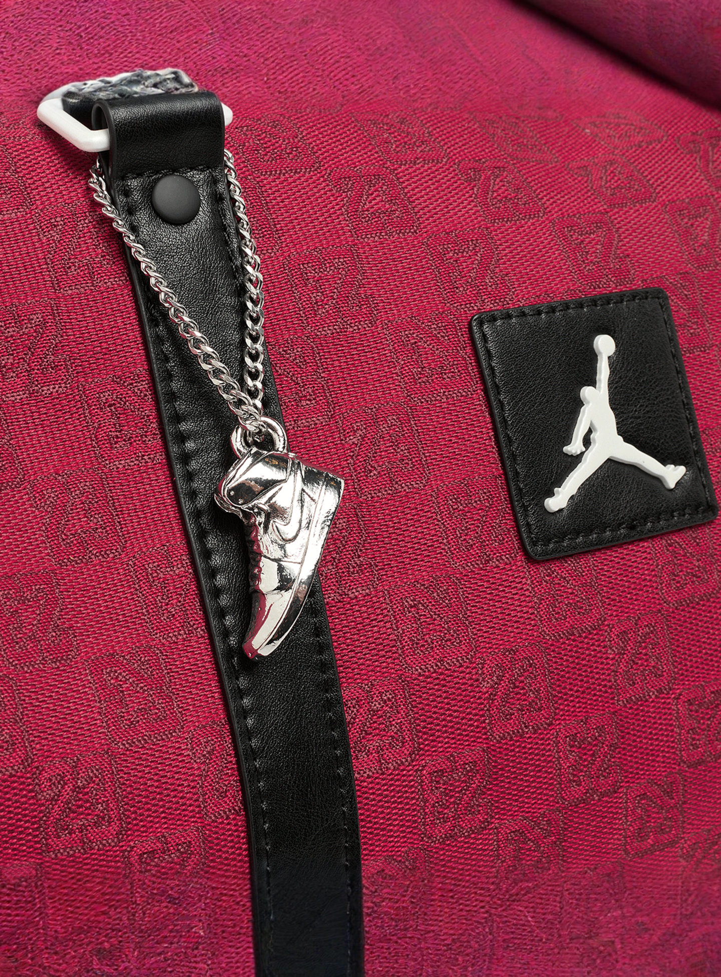 Jordan, Monogram Duffle Bag, red, Image 4 of 6
