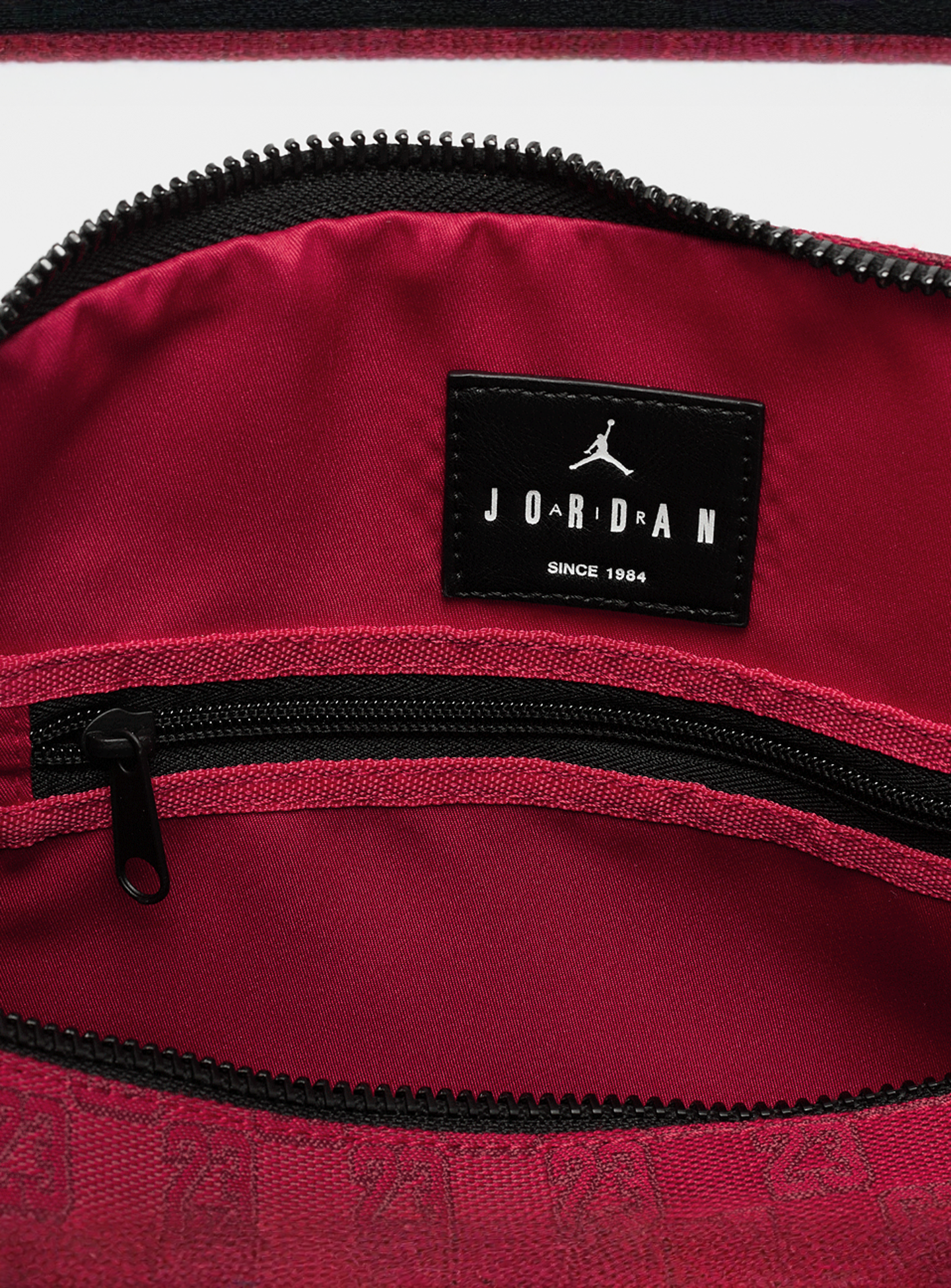 Jordan, Monogram Duffle Bag, red, Image 6 of 6