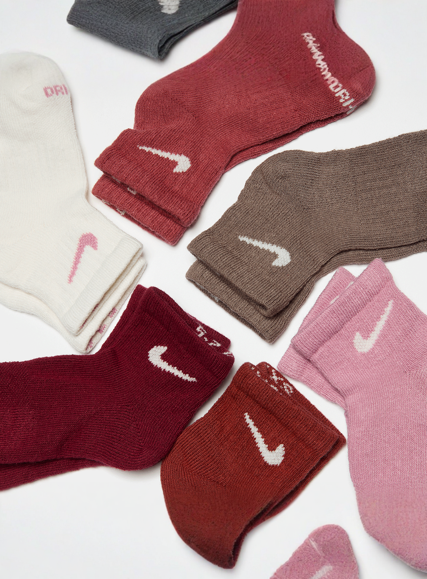 Nike, 6 PACK - Dri-FIT Performance Basic Quarter Socks, multi-colour, Image 2 of 2