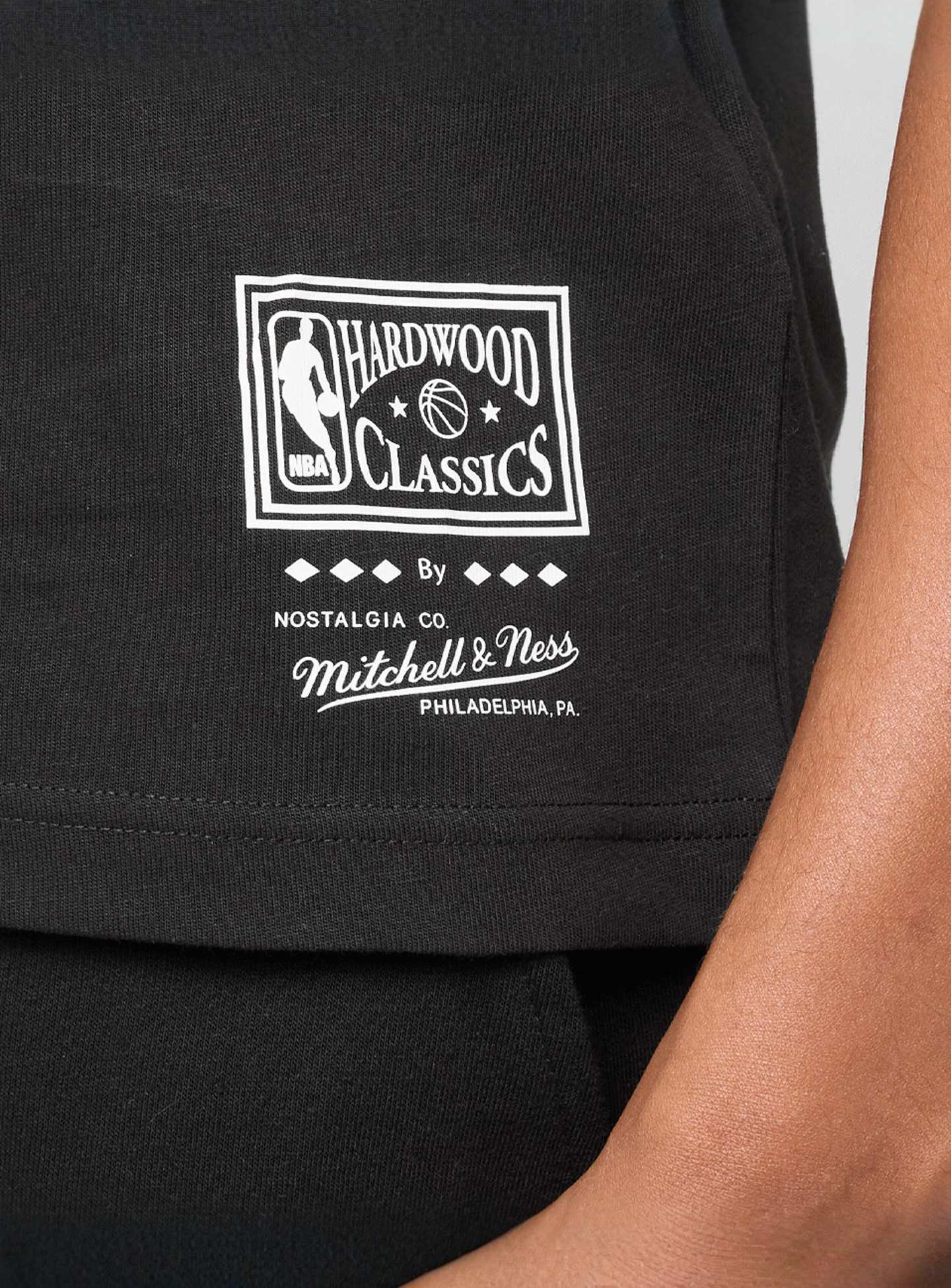 Mitchell & Ness, NBA Los Angeles Lakers HWC Overlap Graphic Tee, black, Image 4 of 6