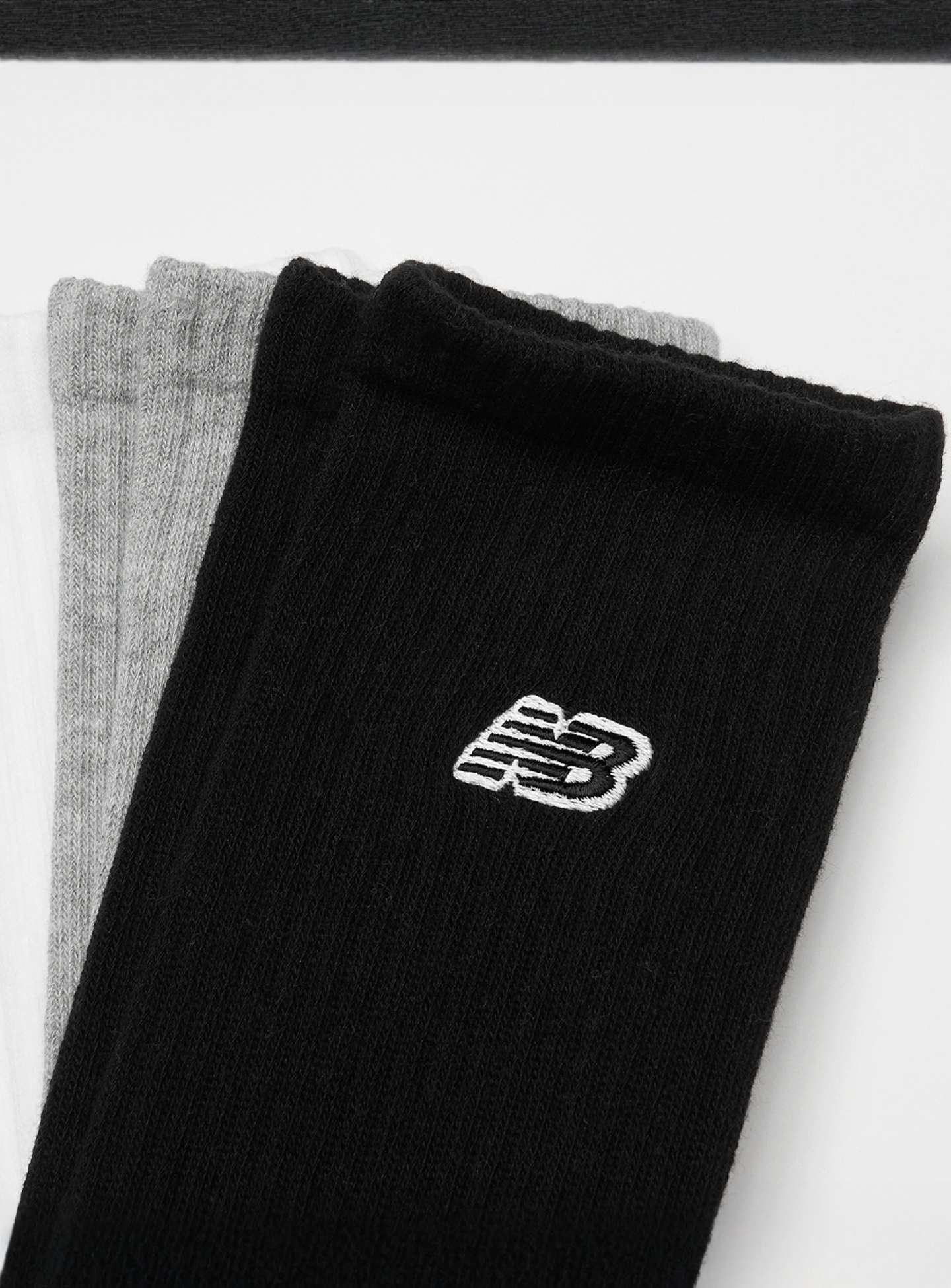 New Balance, 3 PACK - Black Patch Logo Crew, multi-colour, Image 2 of 2