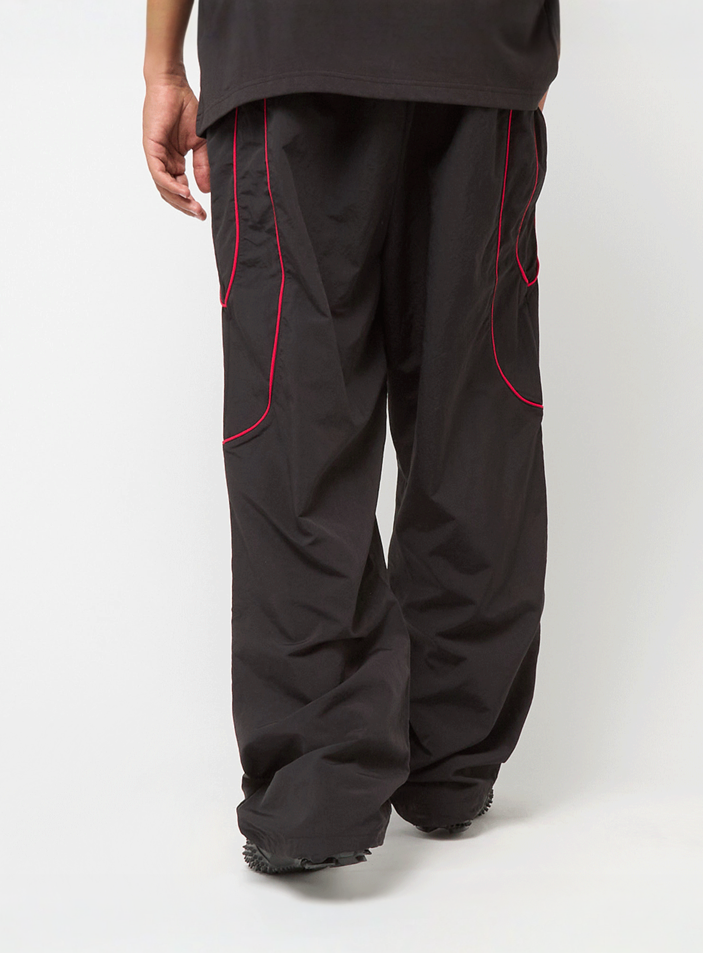 PUMA, PUMATECH-X Relaxed Track Pant Woven, black, Image 3 of 8