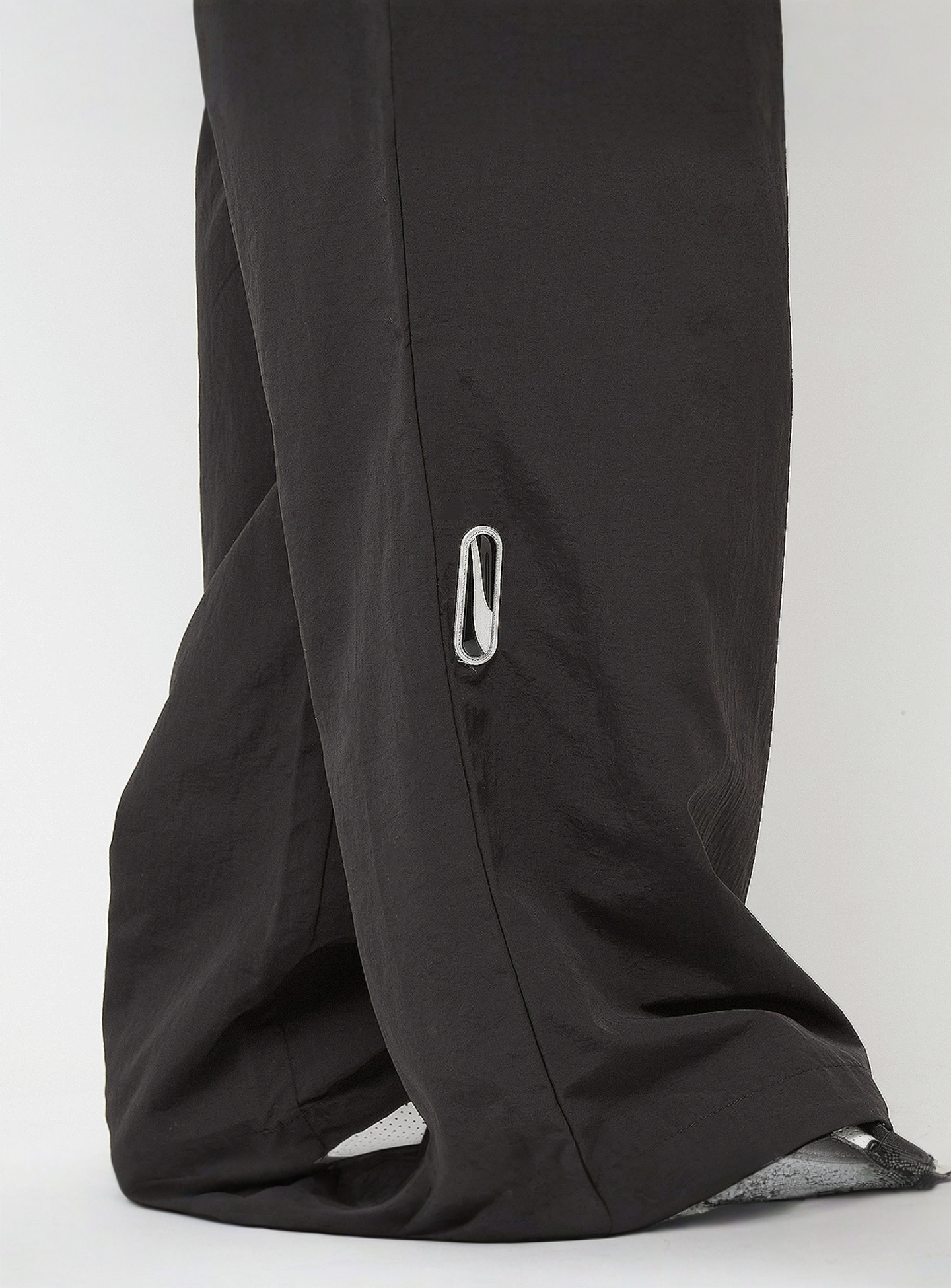 PUMA, PUMATECH-X Relaxed Track Pant Woven, black, Image 5 of 8