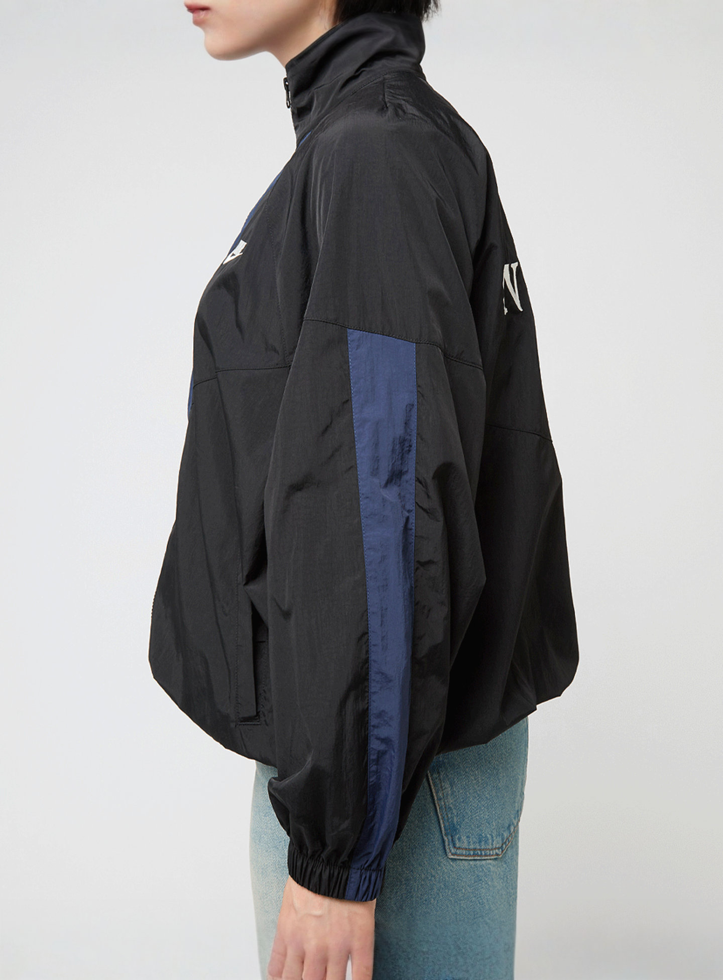 Nike, Sportswear Oversized Windrunner Jacket, black, Image 5 of 8