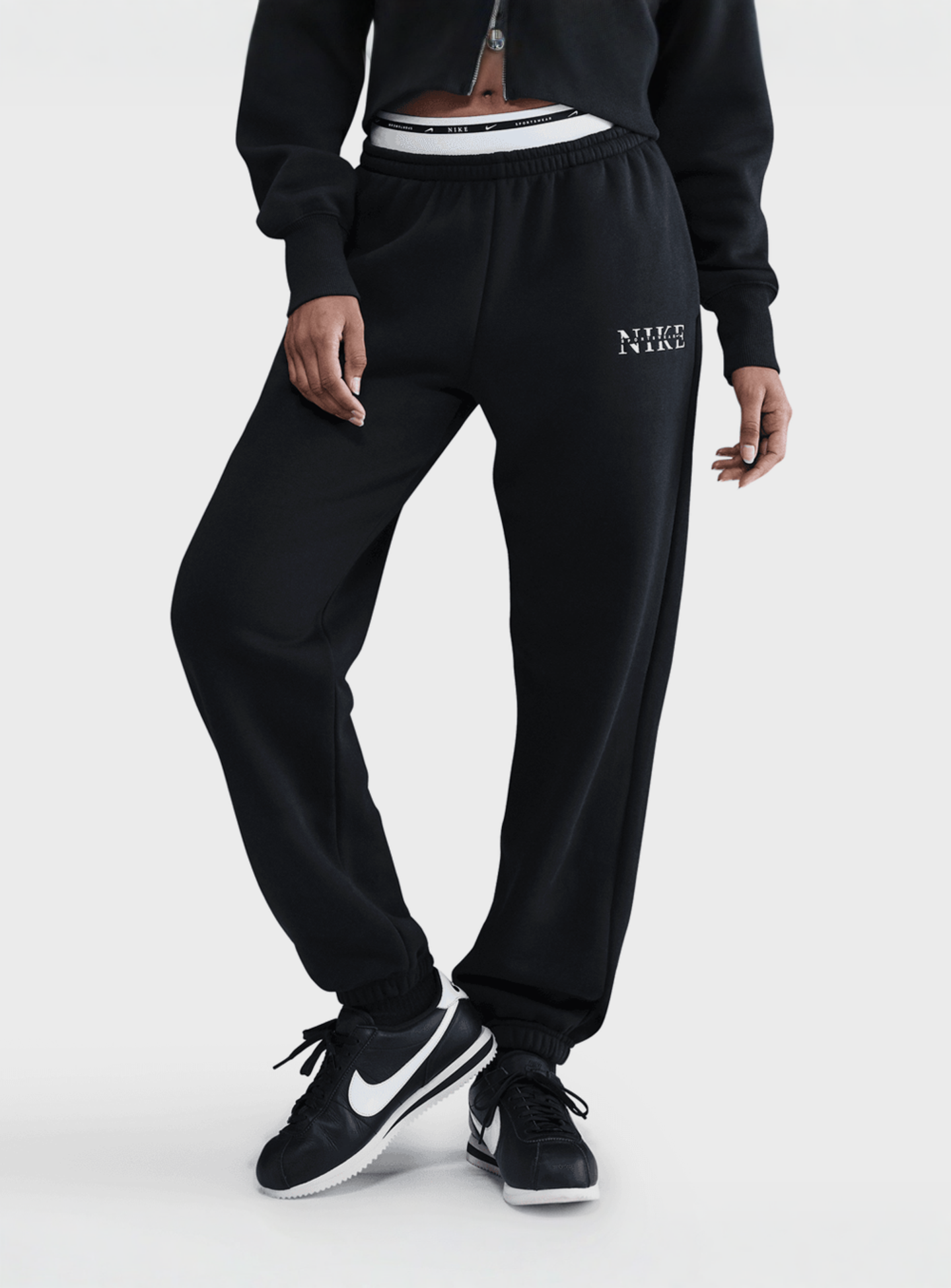 Nike, Sportswear Phoenix Fleece High-Waisted Sweatpants, black, Image 1 of 4