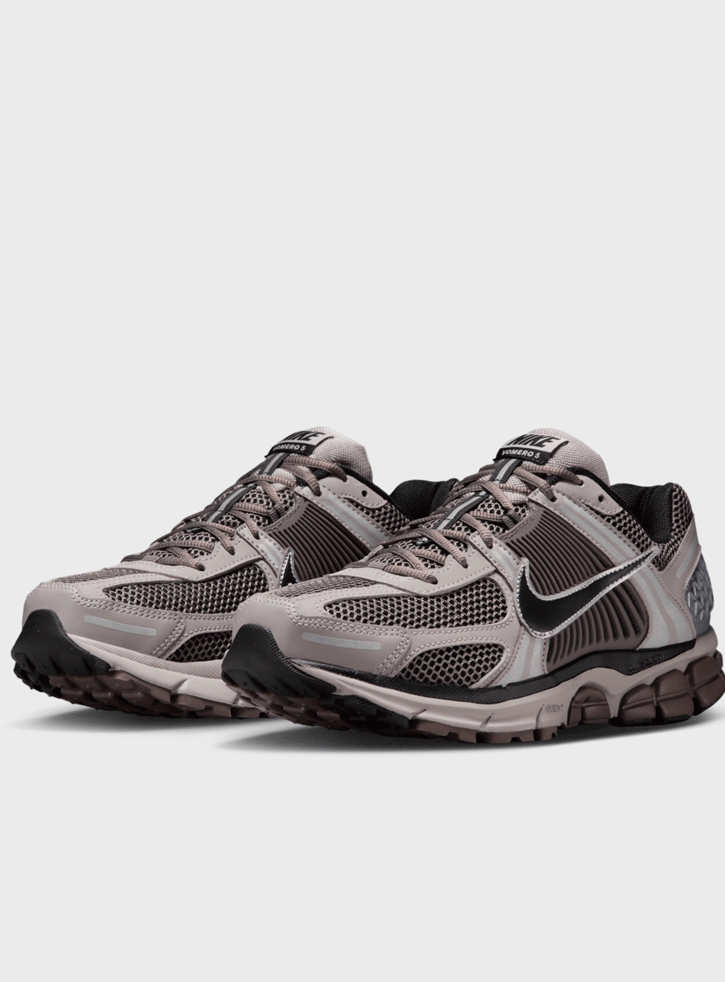Nike, Zoom Vomero 5, brown, Image 4 of 9
