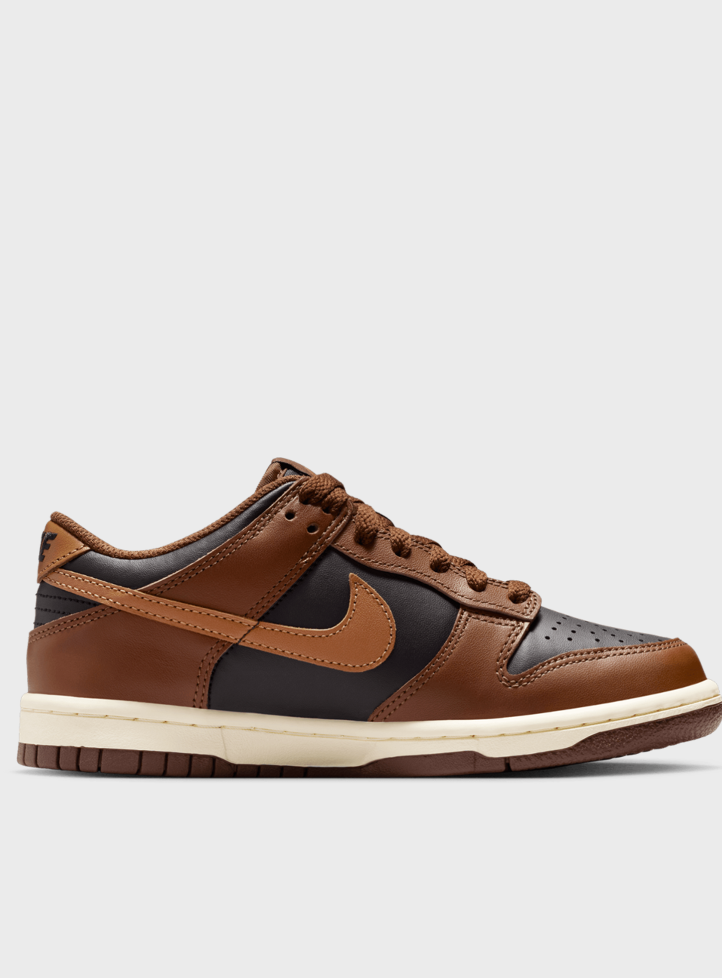 Nike, Dunk Low (GS), brown, Image 2 of 8