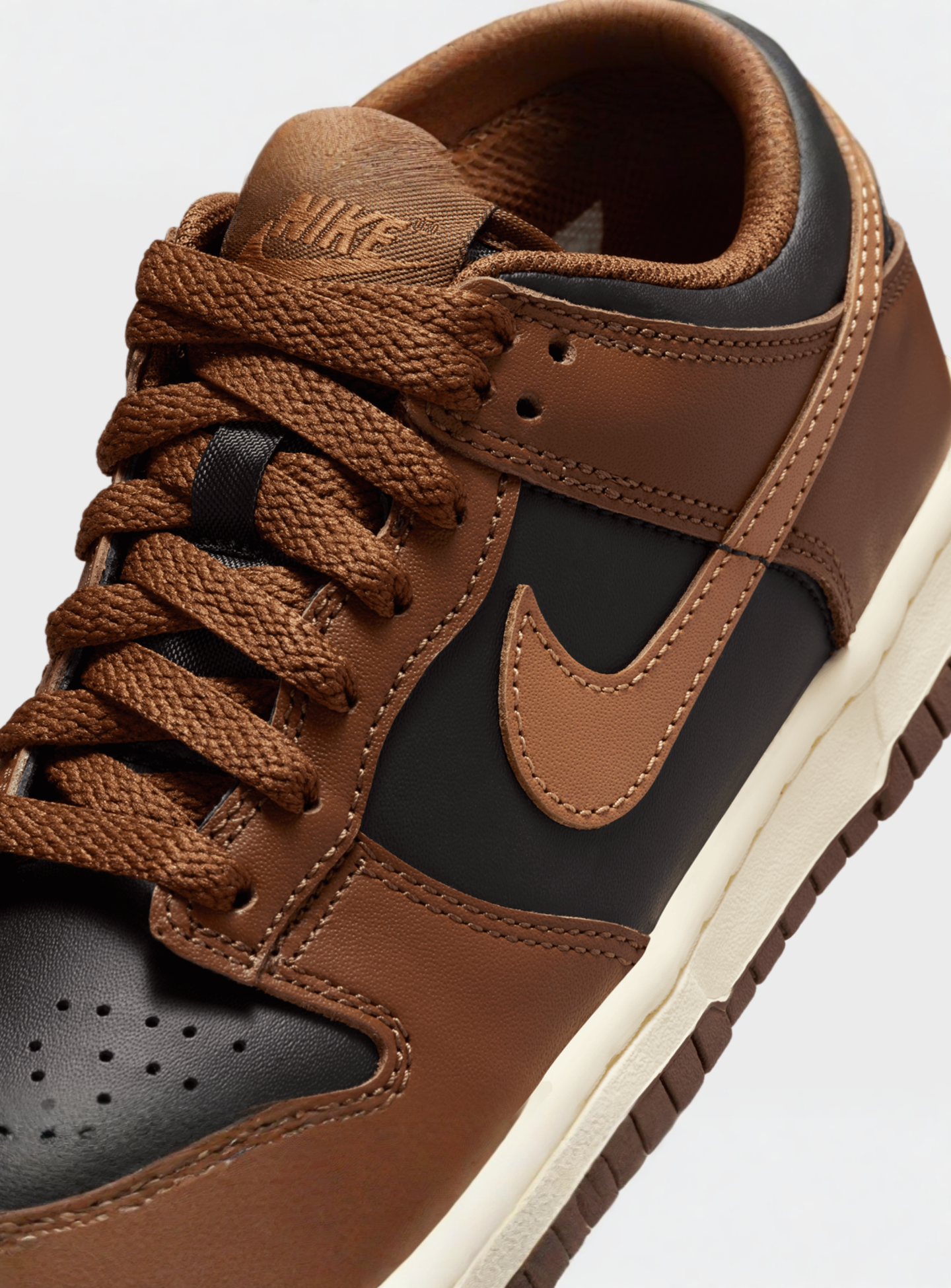Nike, Dunk Low (GS), brown, Image 7 of 8