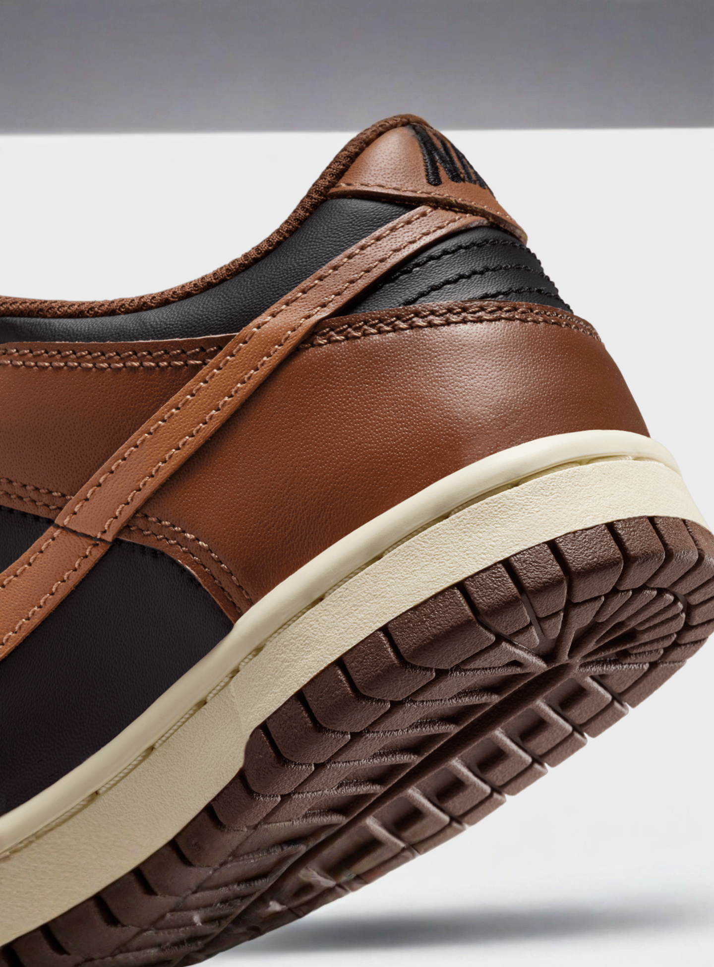 Nike, Dunk Low (GS), brown, Image 8 of 8
