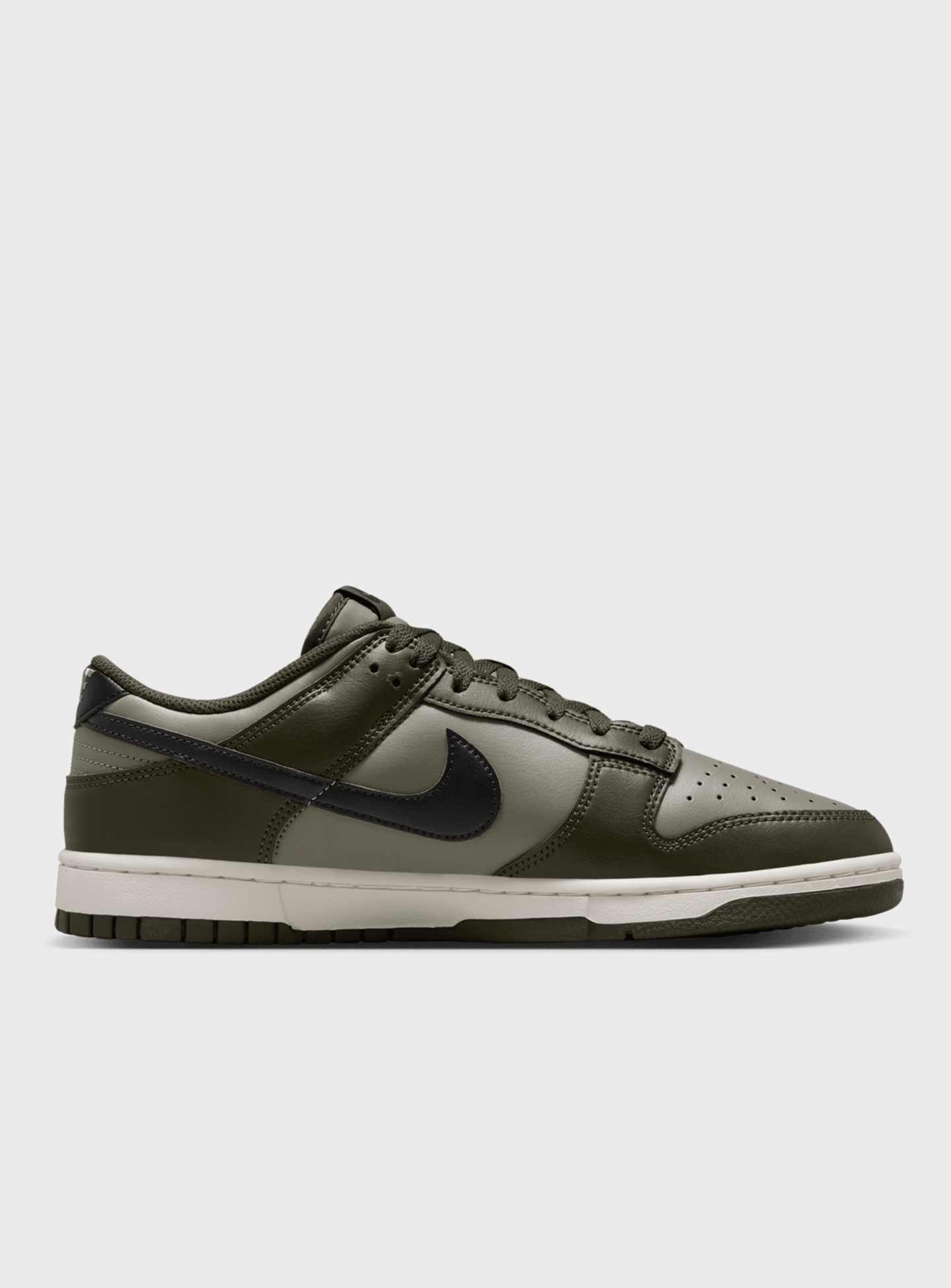 Nike, Dunk Low Retro, green, Image 2 of 8