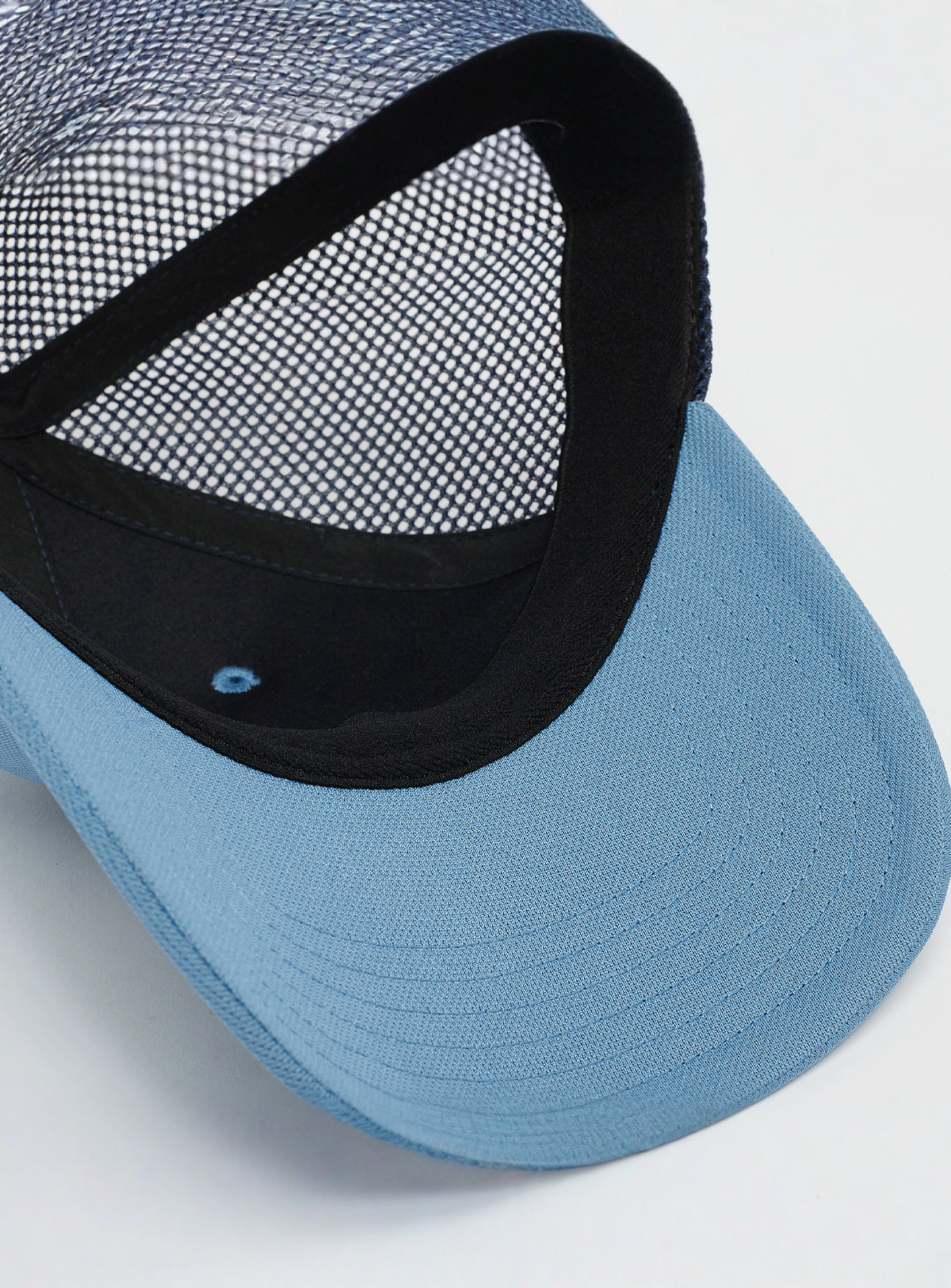 Under Armour, Sportswear Trucker, blue, Image 3 of 4