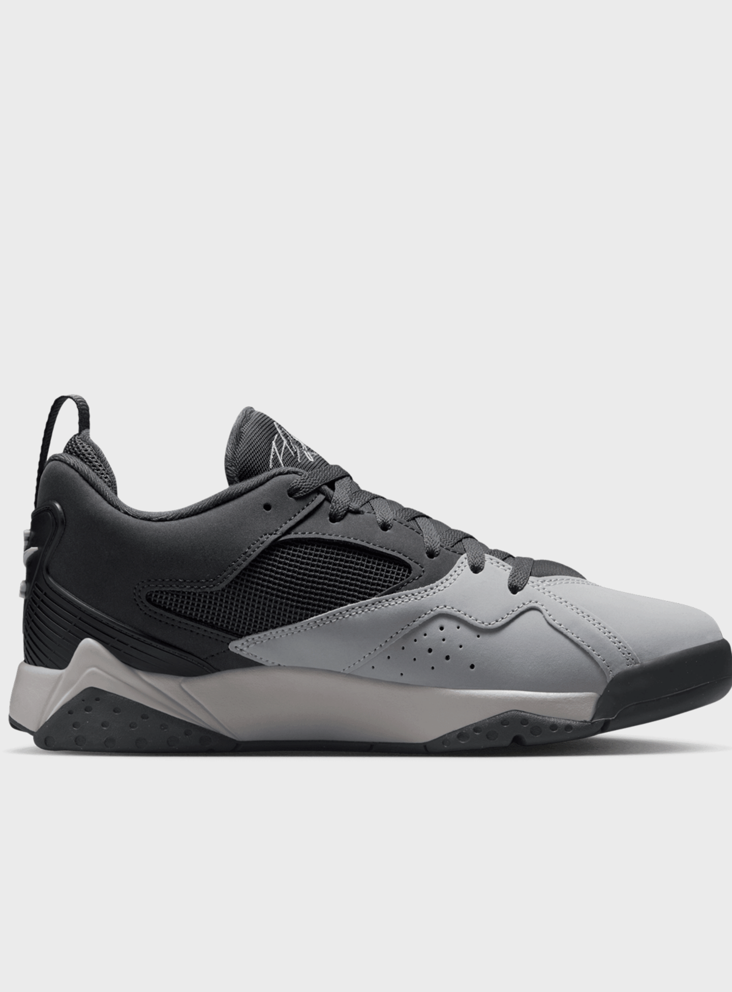 Jordan, Air Jordan 7 RM, grey, Image 2 of 9