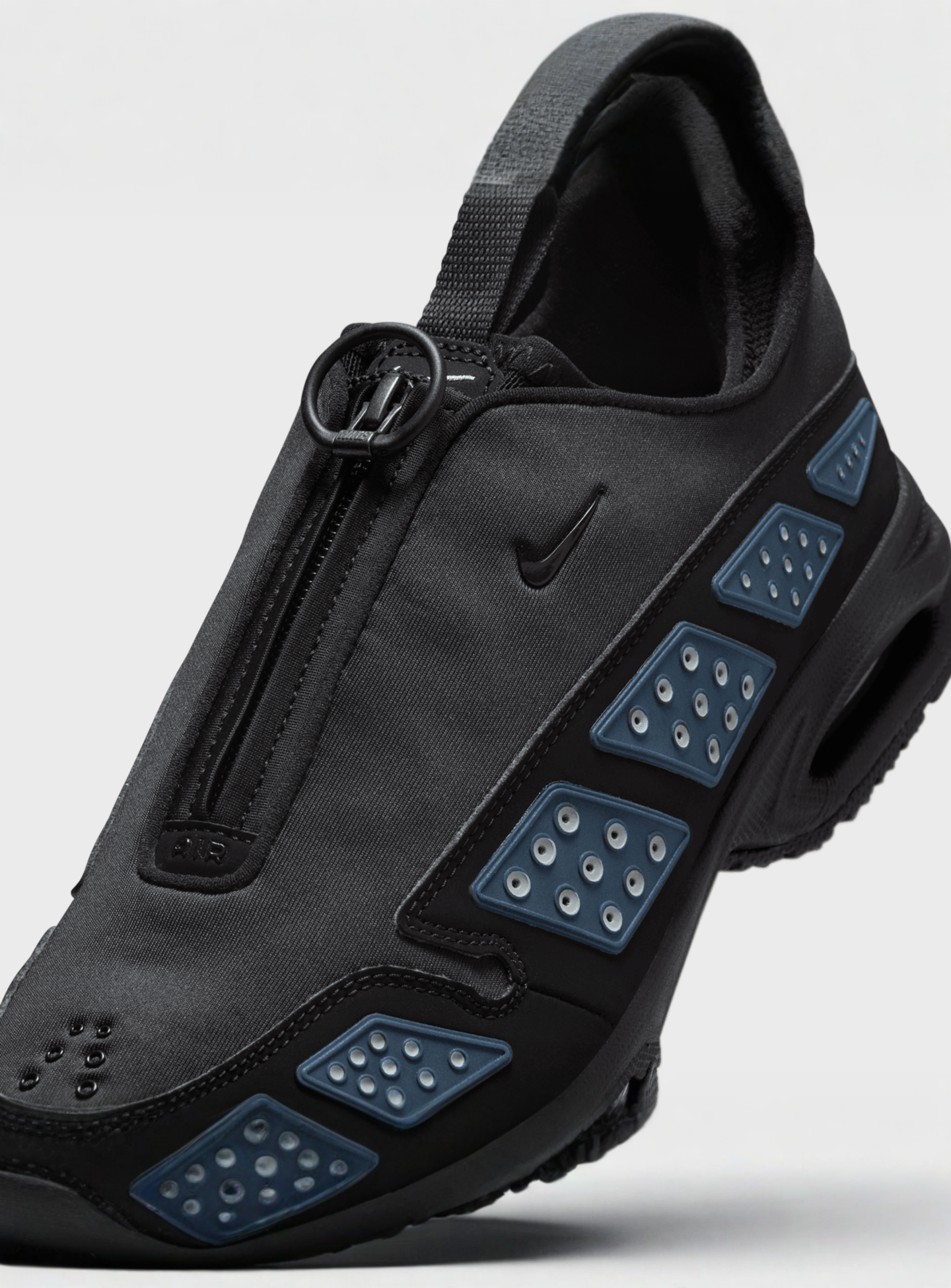Nike, Air Max SNDR, black, Image 7 of 9