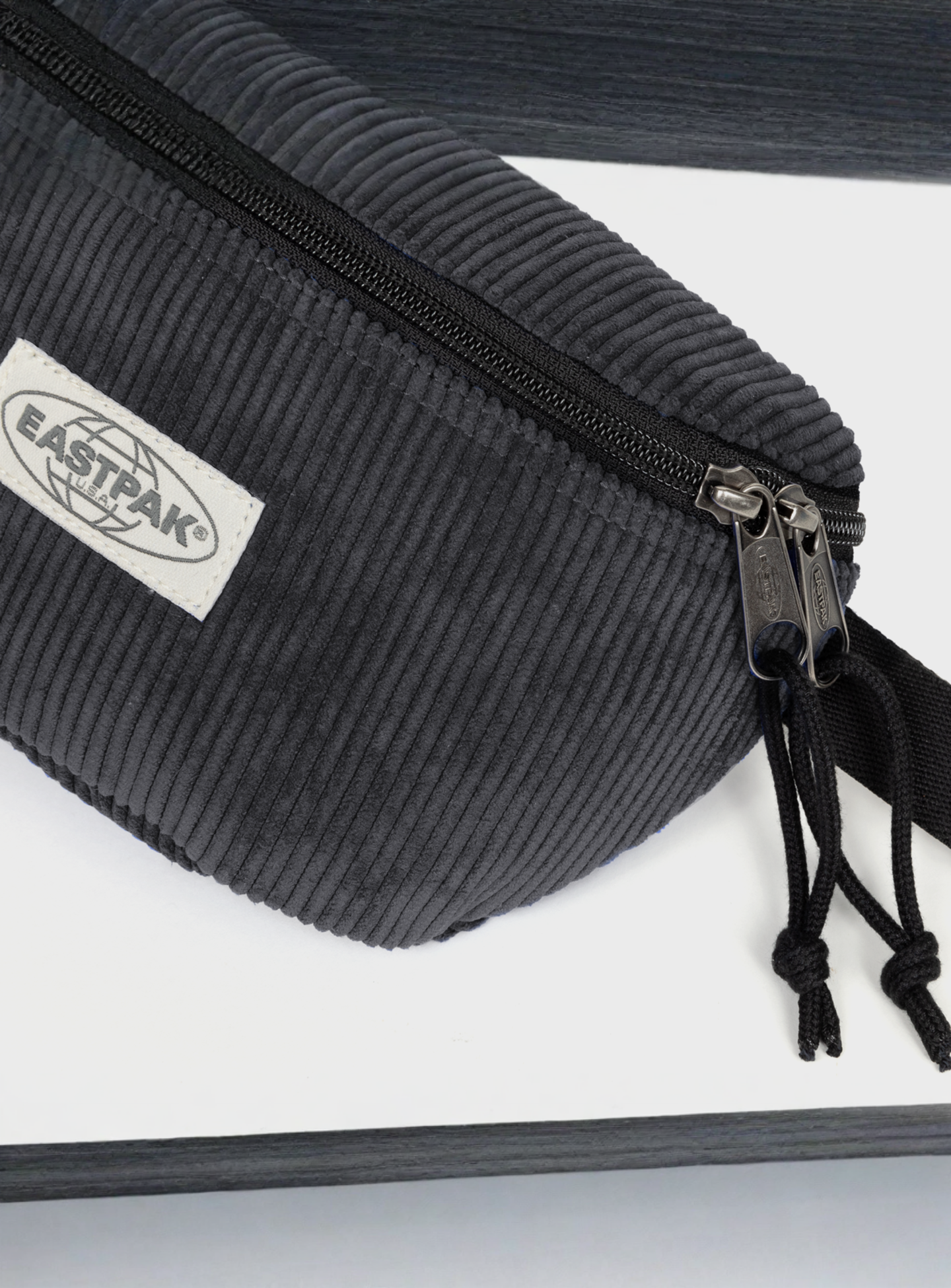 Eastpak, Springer Ribs, black, Image 4 of 5