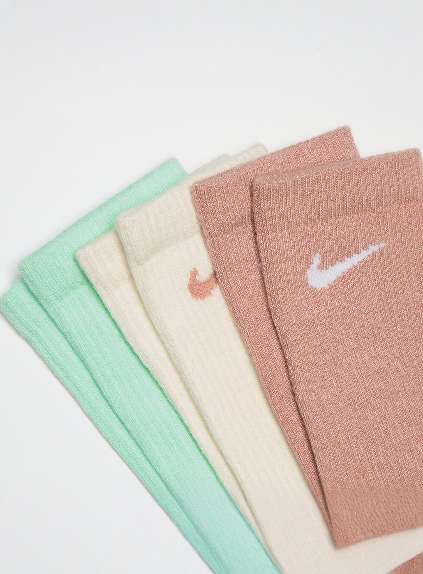 Nike, 3 PACK - Everyday Plus Cushion Crew, multi-colour, Image 2 of 2