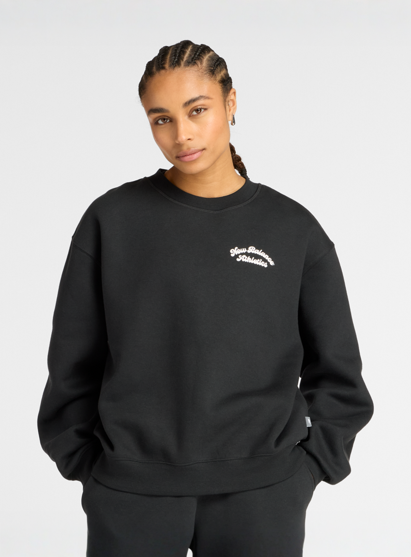 New Balance, Linear Heritage Fleece Crew, black, Image 2 of 5