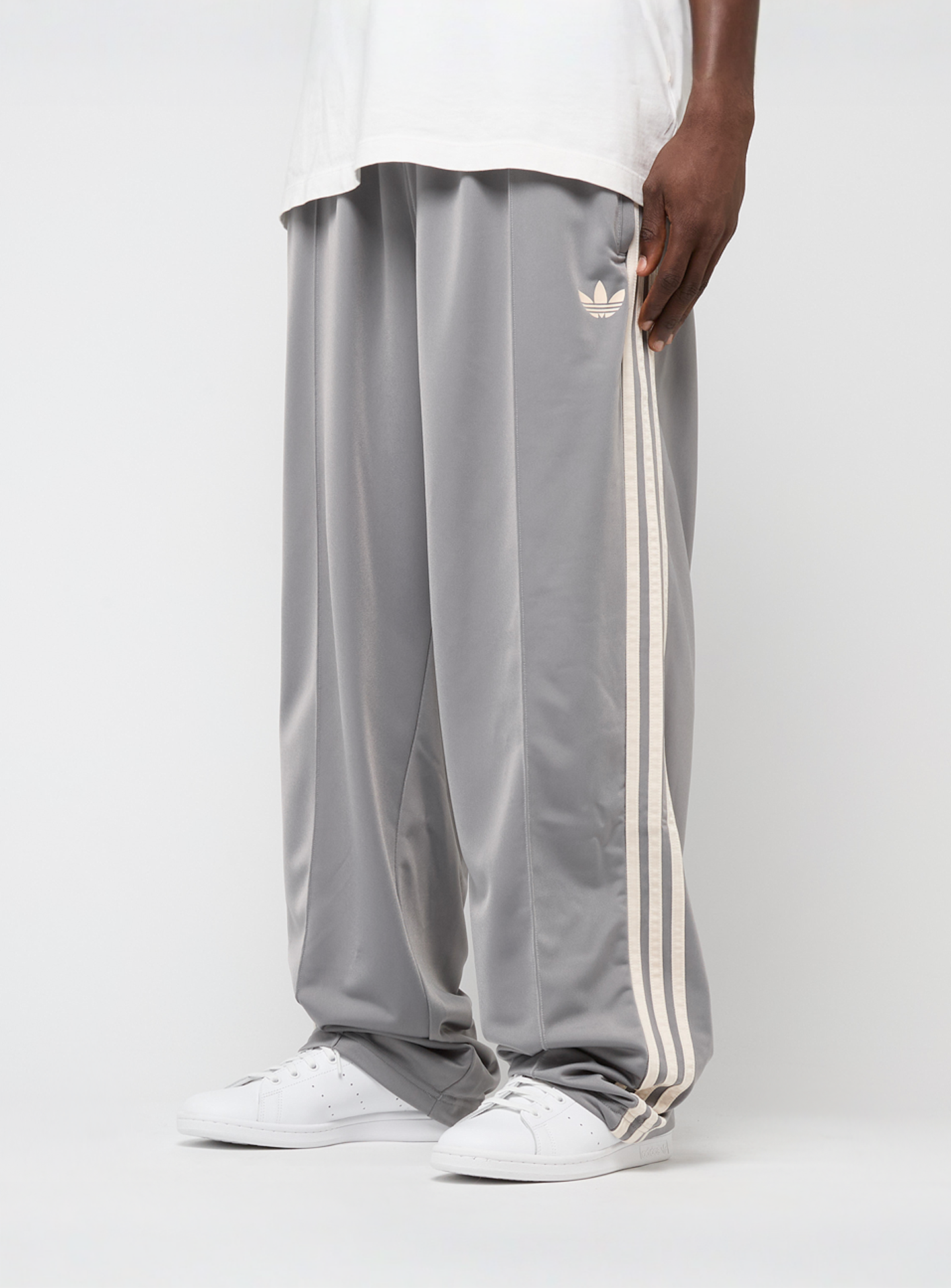 adidas Originals, Firebird Adicolor Baggy Fit Trackpants, grey, Image 1 of 7