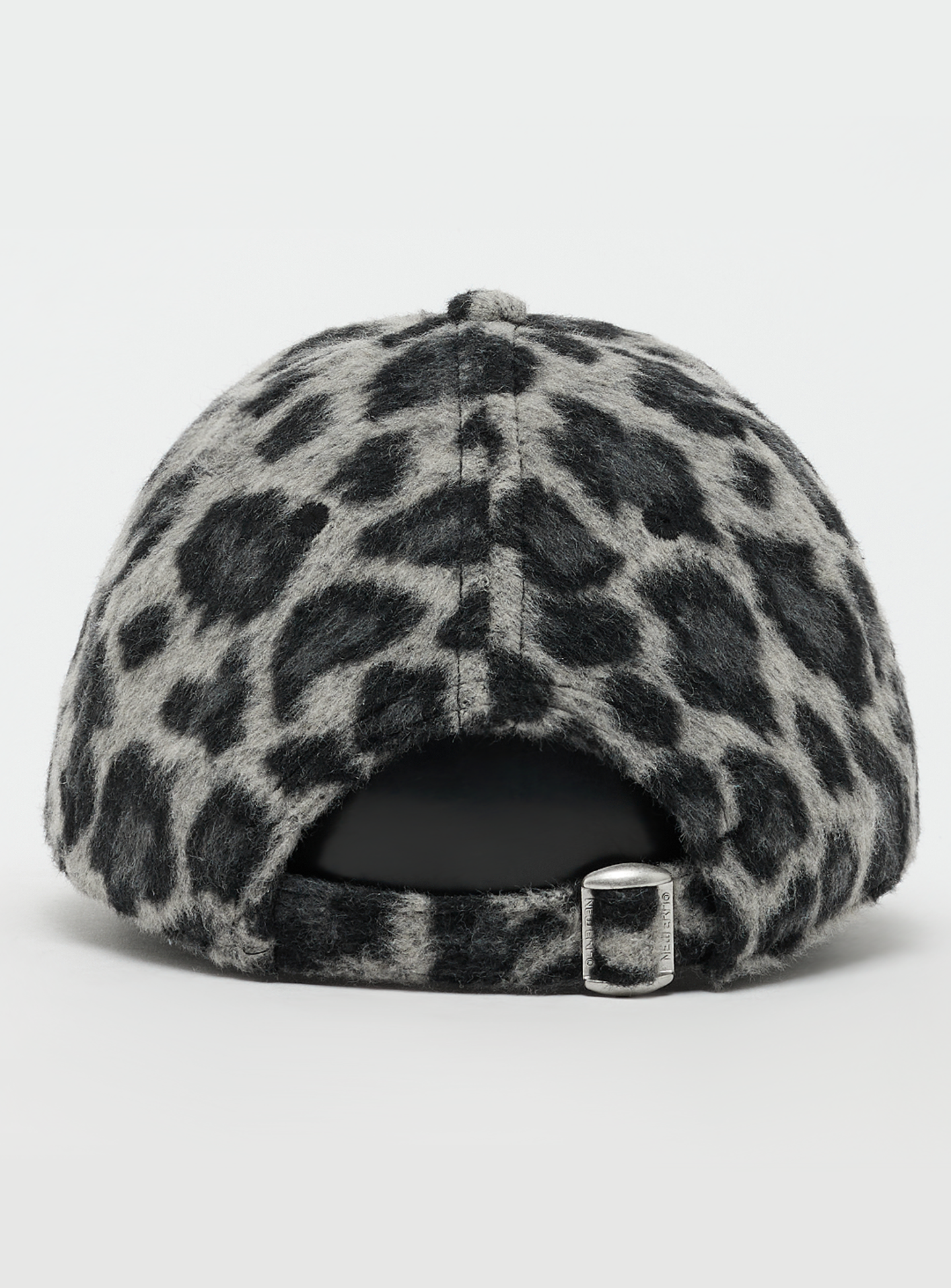 New Era, Female 9Forty Cosy Animal Los Angeles Dodgers, multi-colour, Image 2 of 4