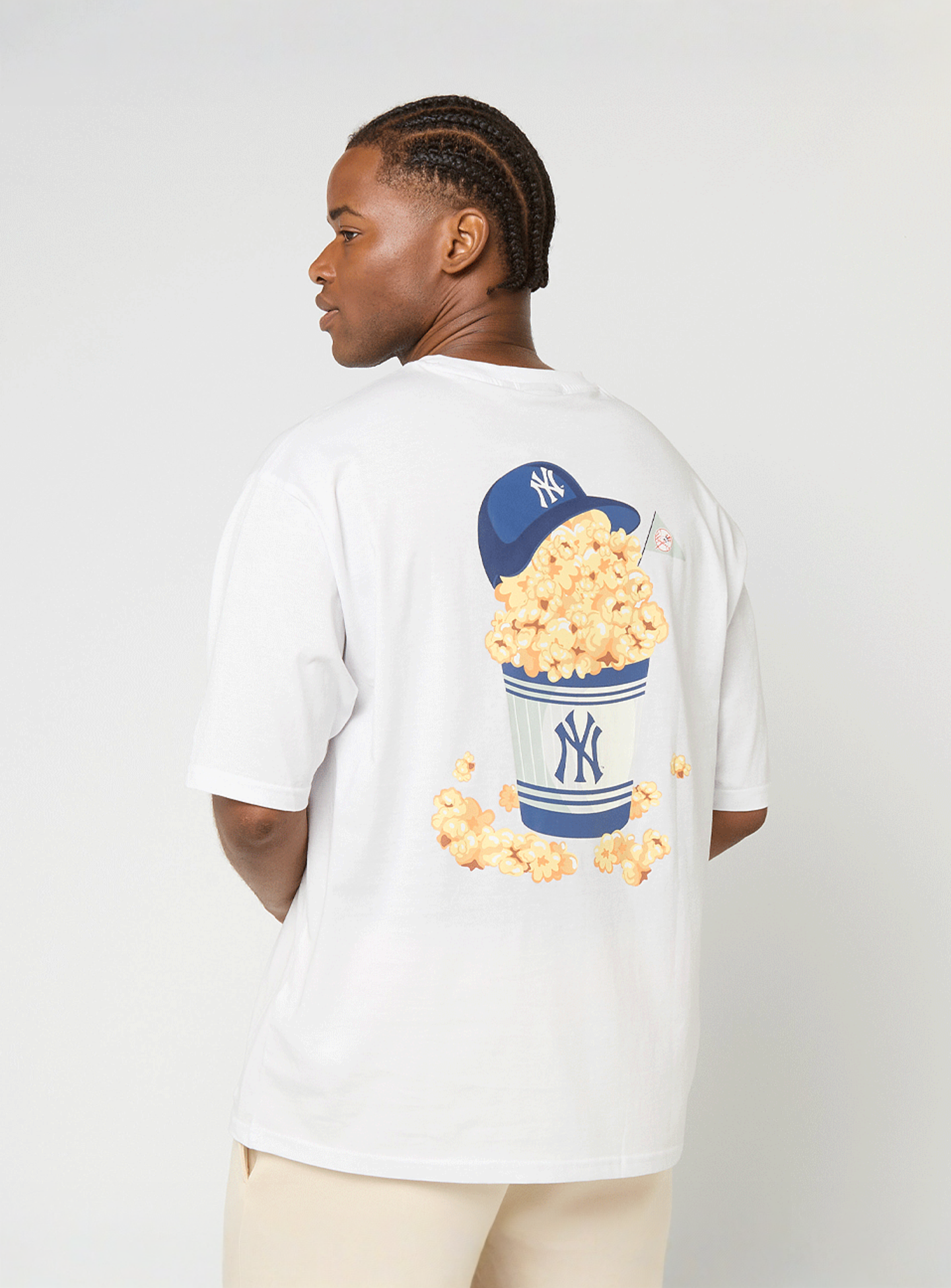 New Era, MLB Food Graphic Oversized Tee New York Yankees, white, Image 1 of 6