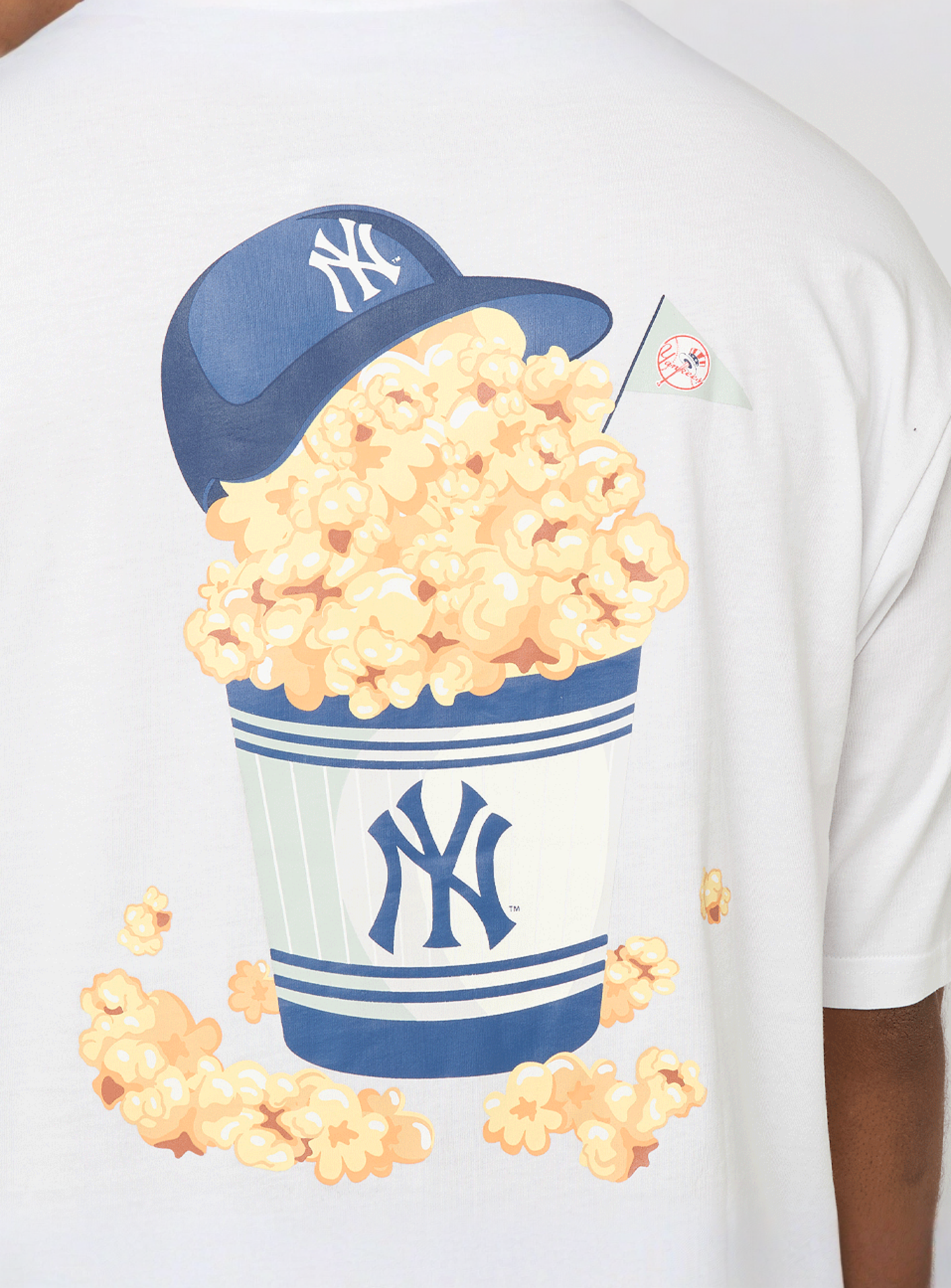 New Era, MLB Food Graphic Oversized Tee New York Yankees, white, Image 5 of 6