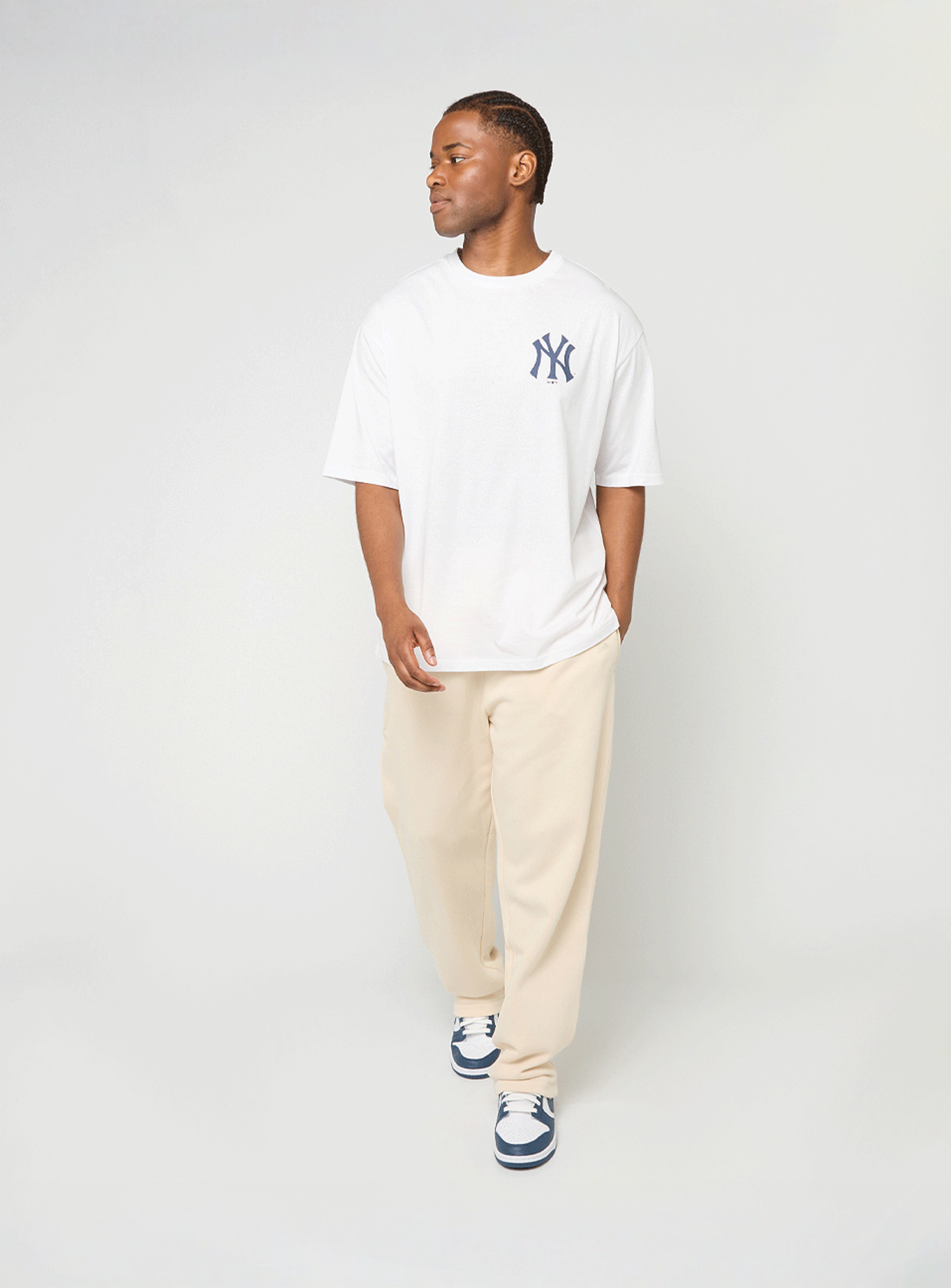 New Era, MLB Food Graphic Oversized Tee New York Yankees, white, Image 6 of 6