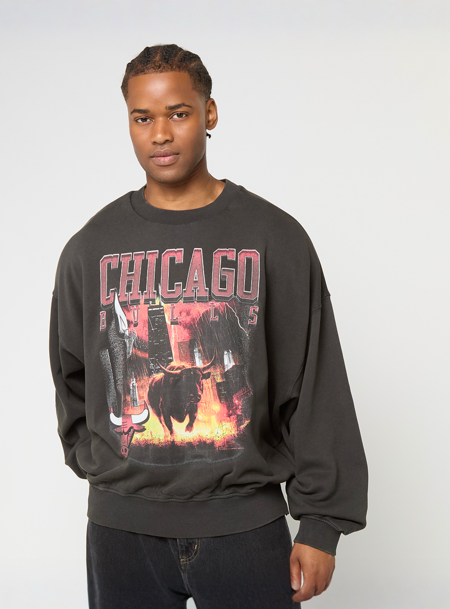 New Era, NBA Washed Graphic Oversized Crew Chicago Bulls, multi-colour, Image 1 of 4