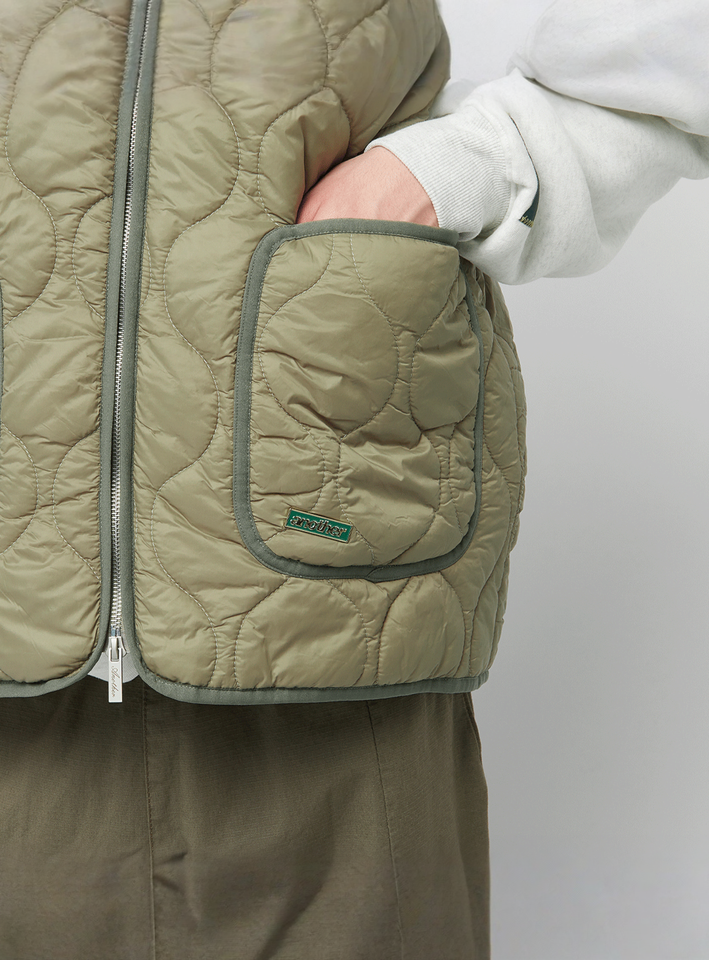 Another Cotton Lab, Another Padded Vest, green, Image 3 of 5