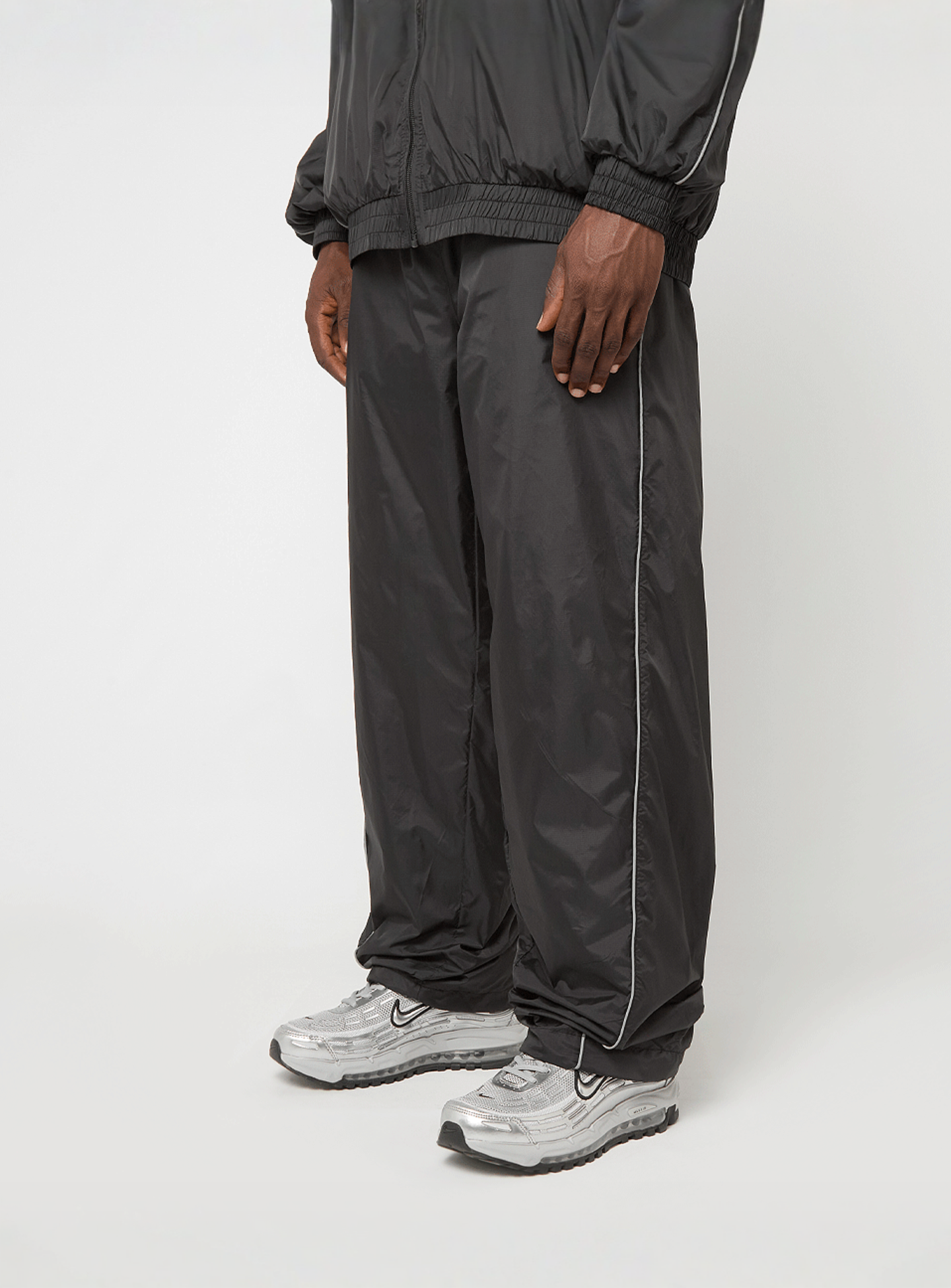 SNIPES, S Cube Essential Track Pants, black, Image 1 of 6