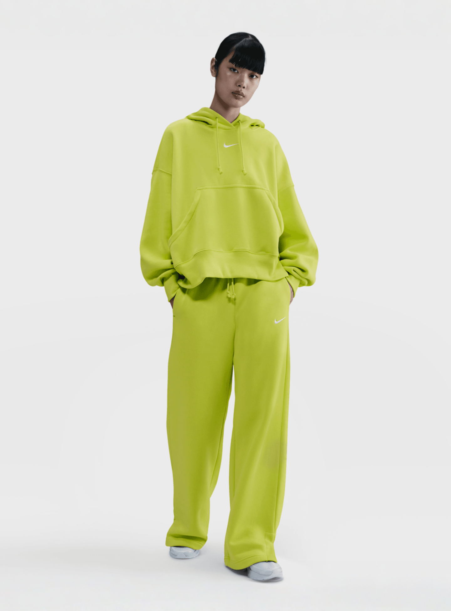 Nike, Sportswear Phoenix Fleece High-Waisted Wide-Leg Pants, green, Image 3 of 3