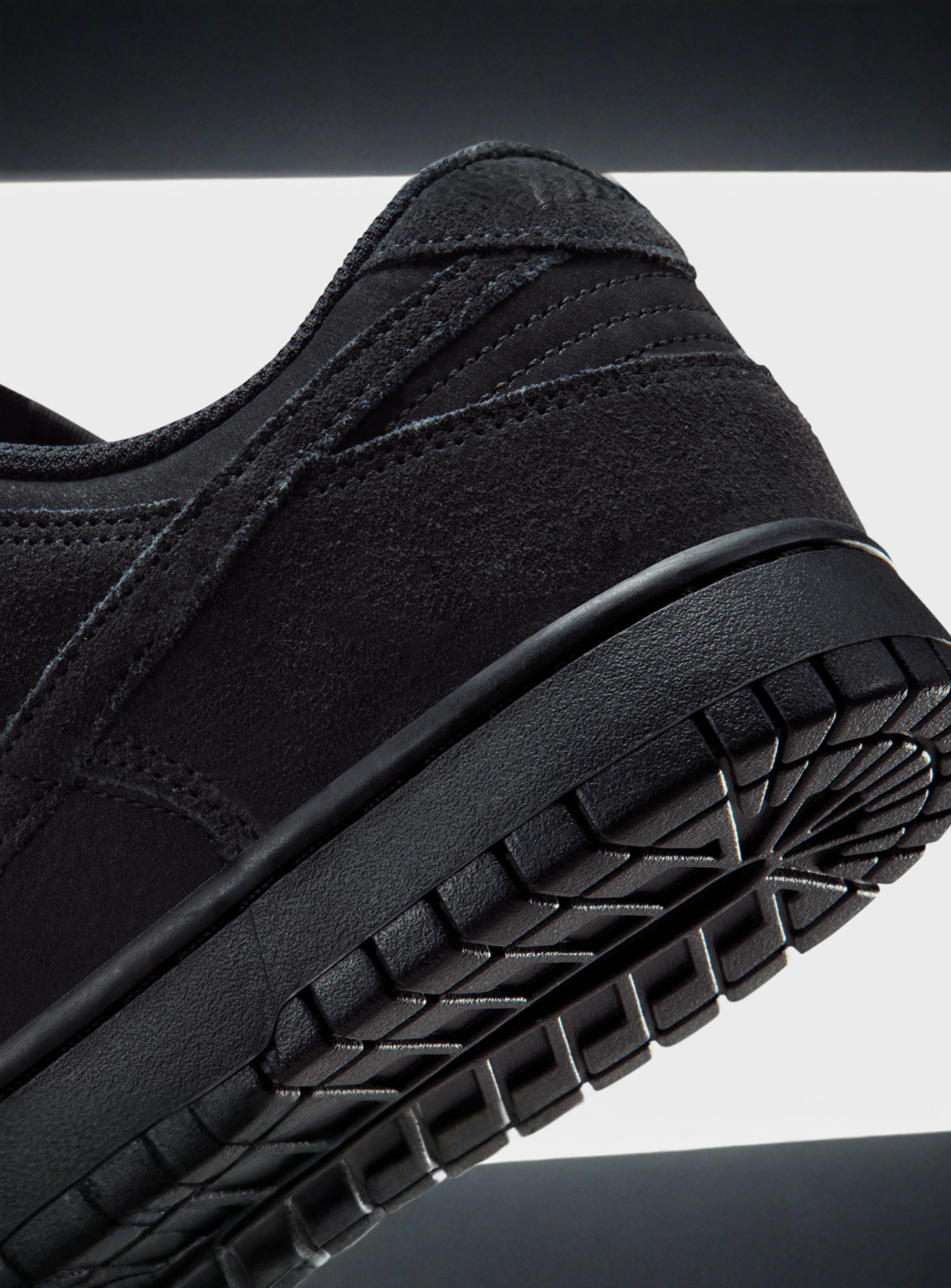 Nike, Dunk Low Retro SE, black, Image 8 of 9