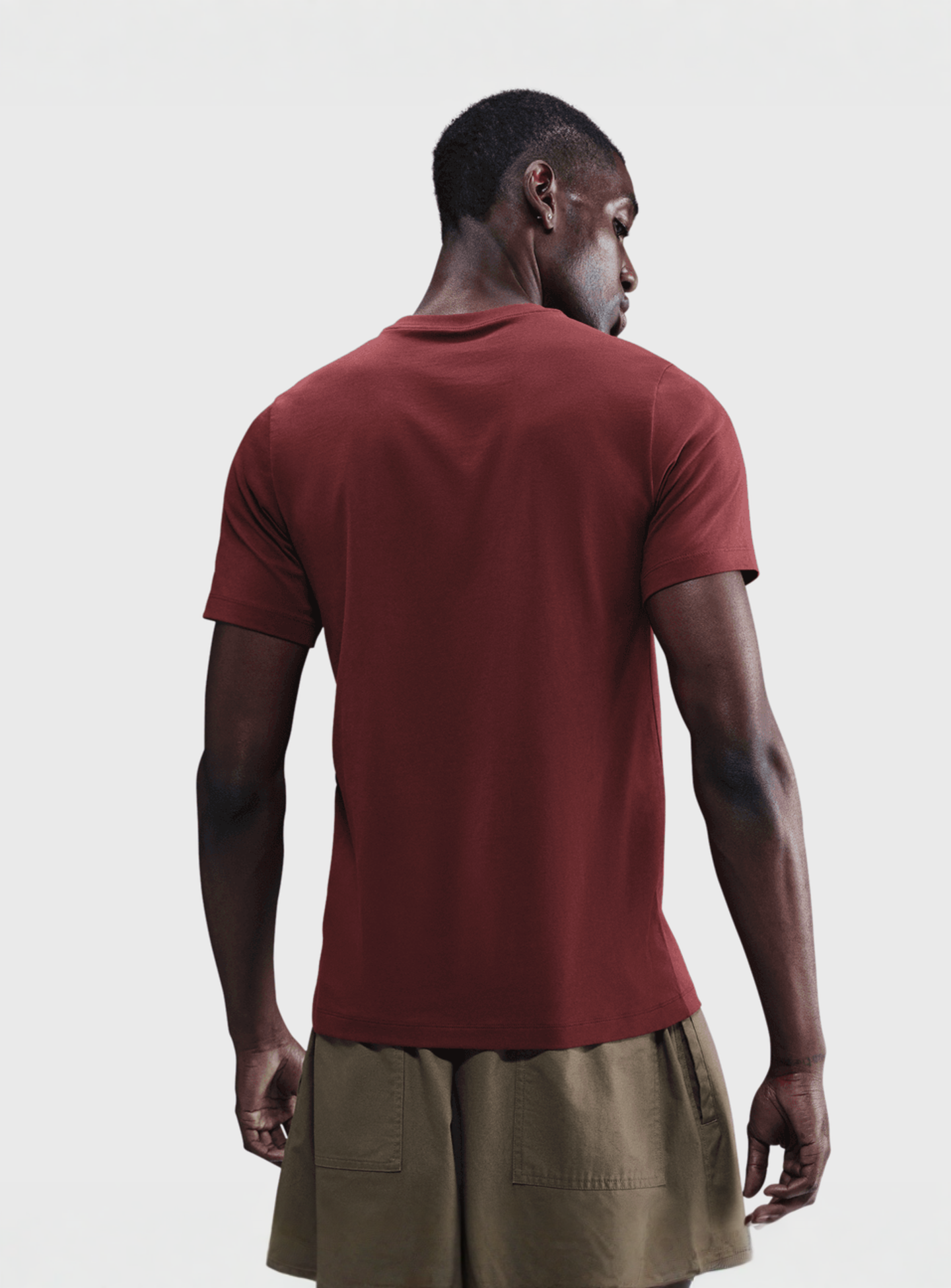 Nike, Sportswear Club T-Shirt, red, Image 2 of 4